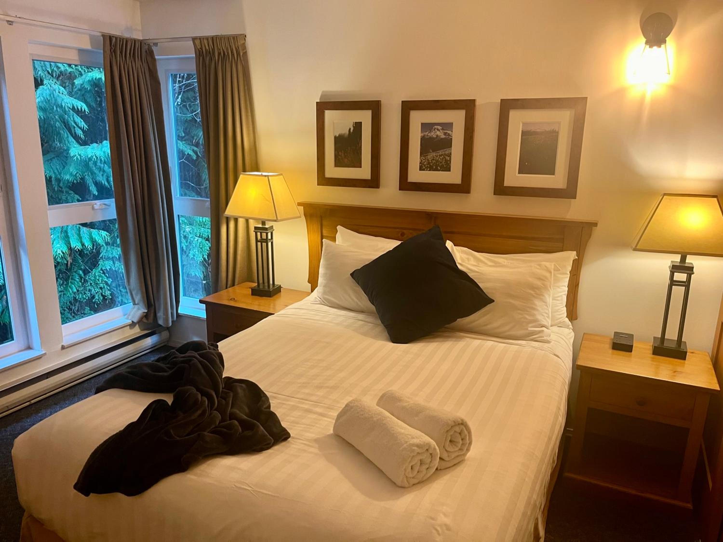 Tantalus Boutique Hotel Spacious Whistler Suite