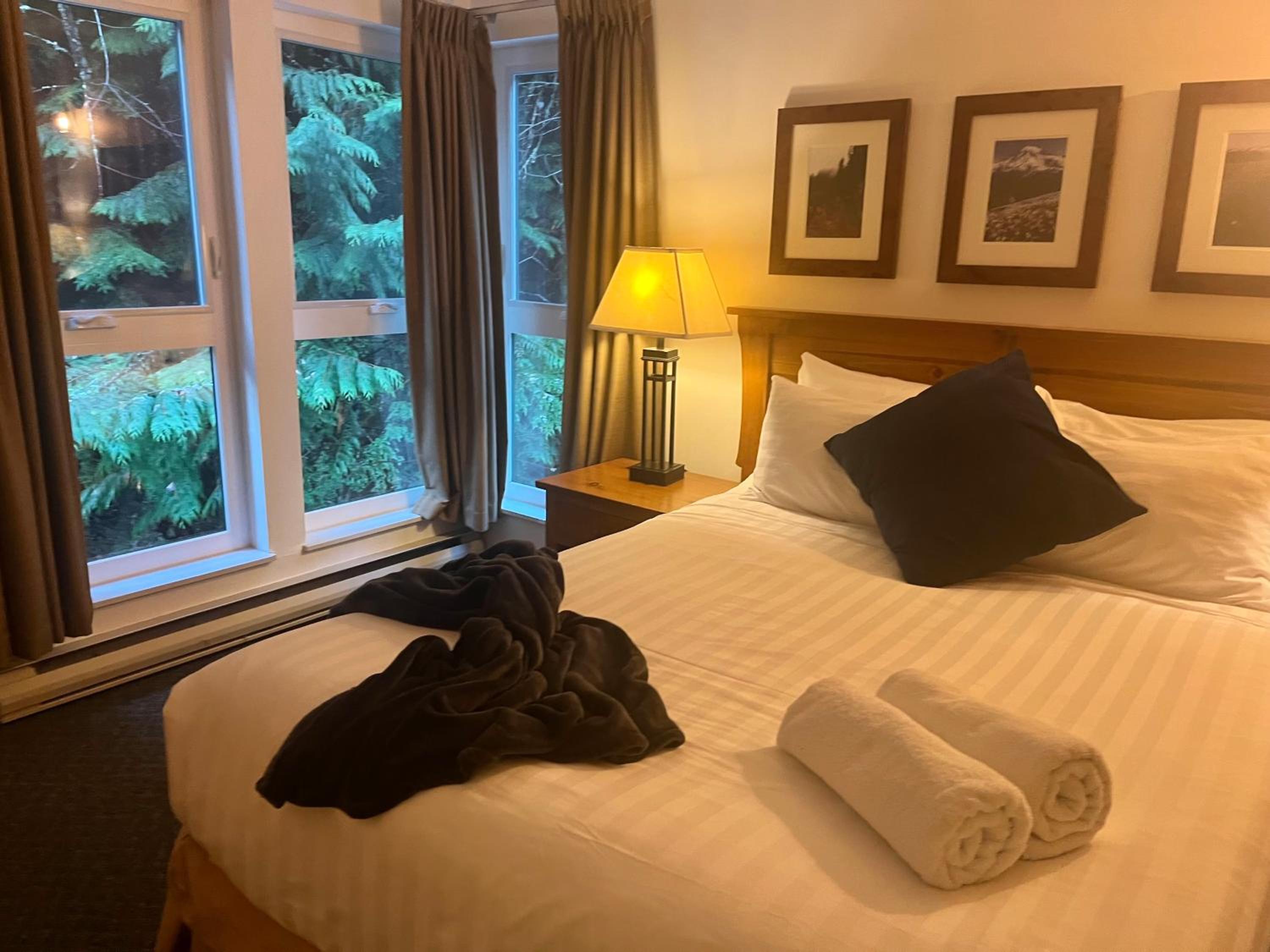 Tantalus Boutique Hotel Spacious Whistler Suite