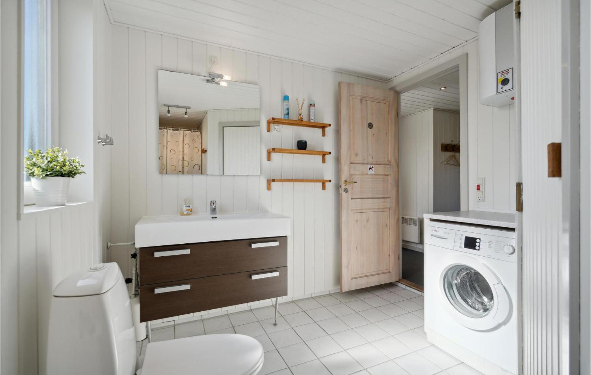 Beautiful Home In Ringkøbing With Sauna