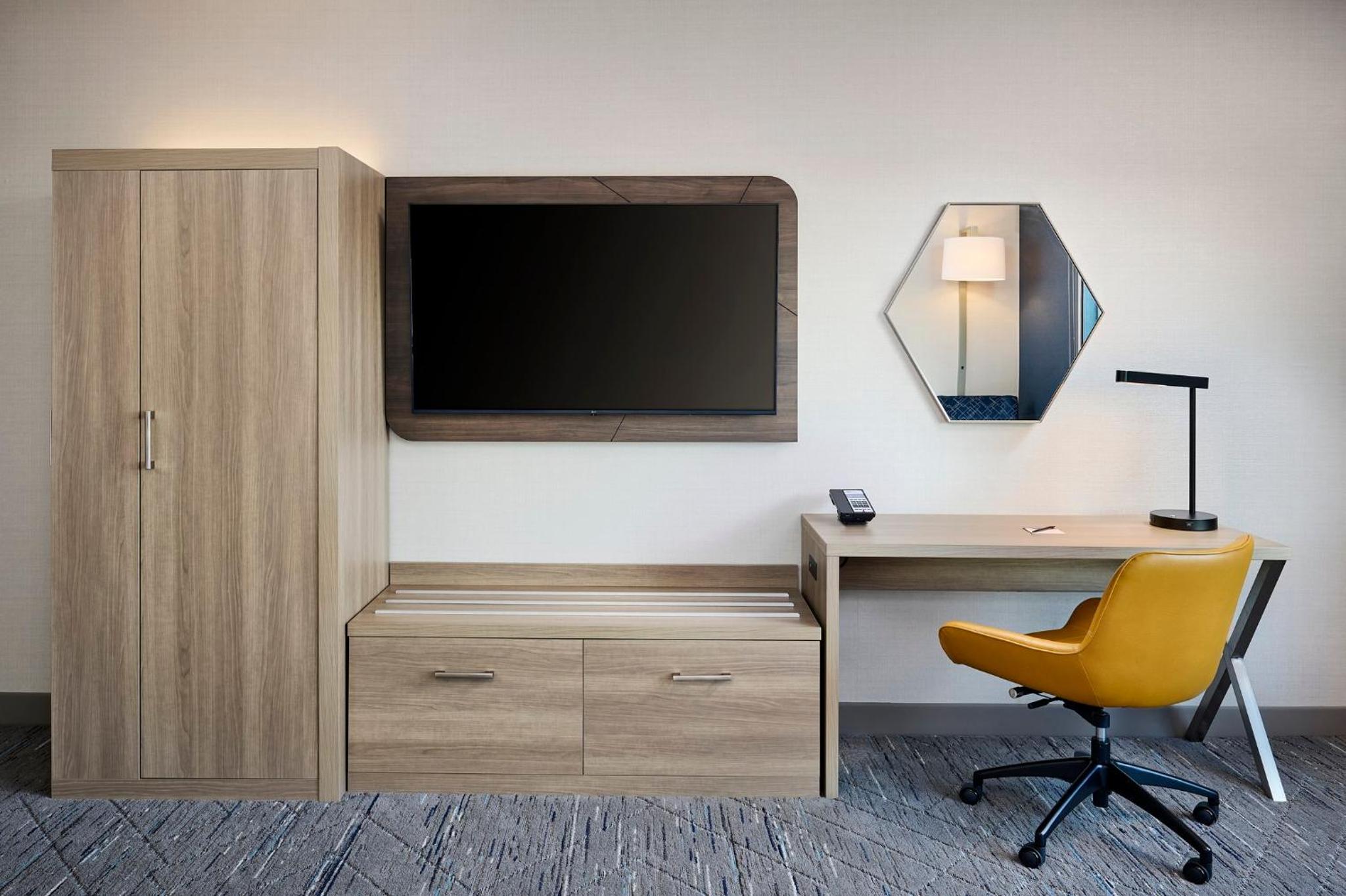 Kitchener Vacations - Holiday Inn Express  Suites Kitchener Southeast, an IHG Hotel - Property Image 4