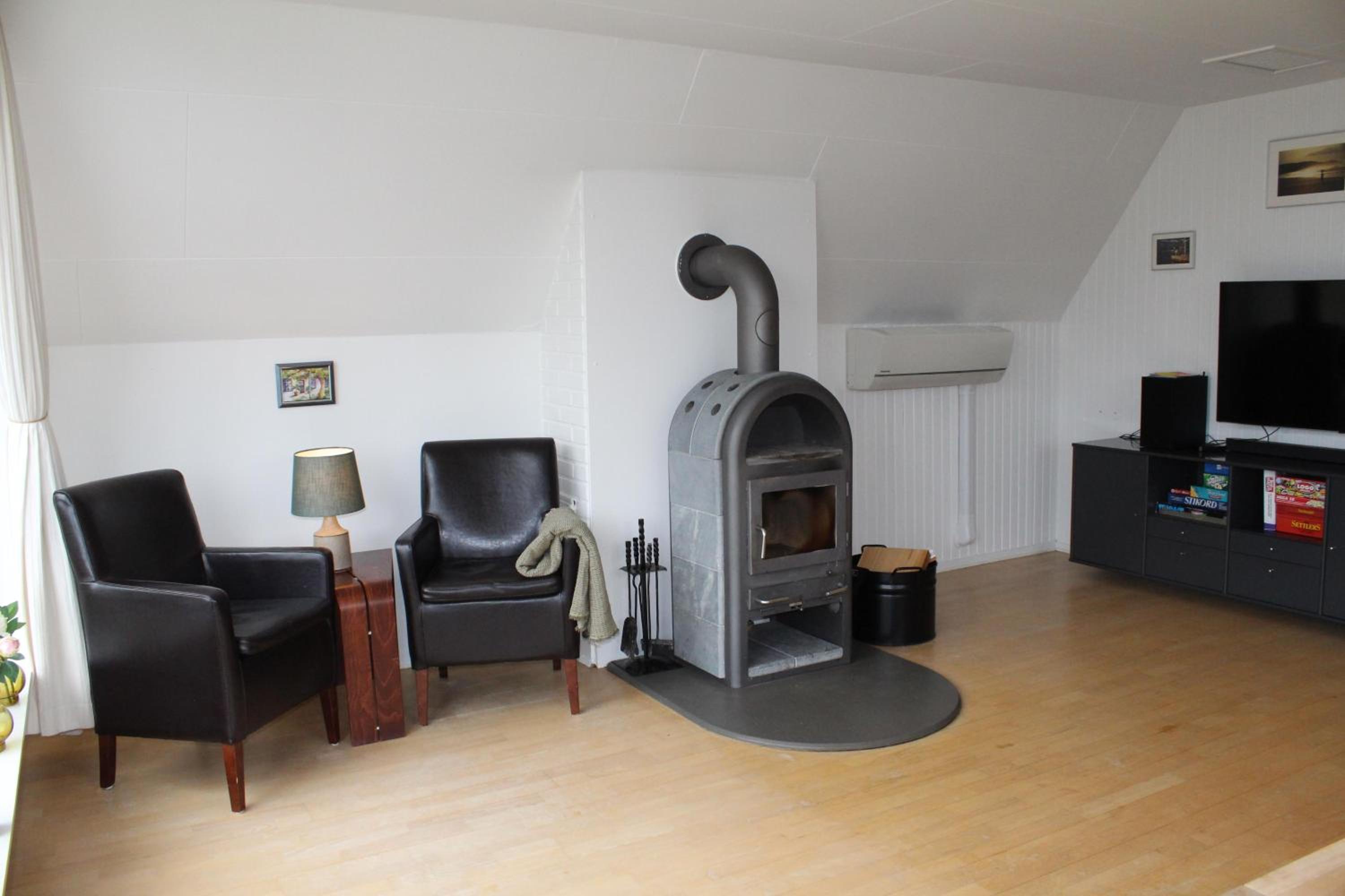 Rent A Charming And Well-Maintained Holiday Home With A Beautiful Sea View In Ebeltoft