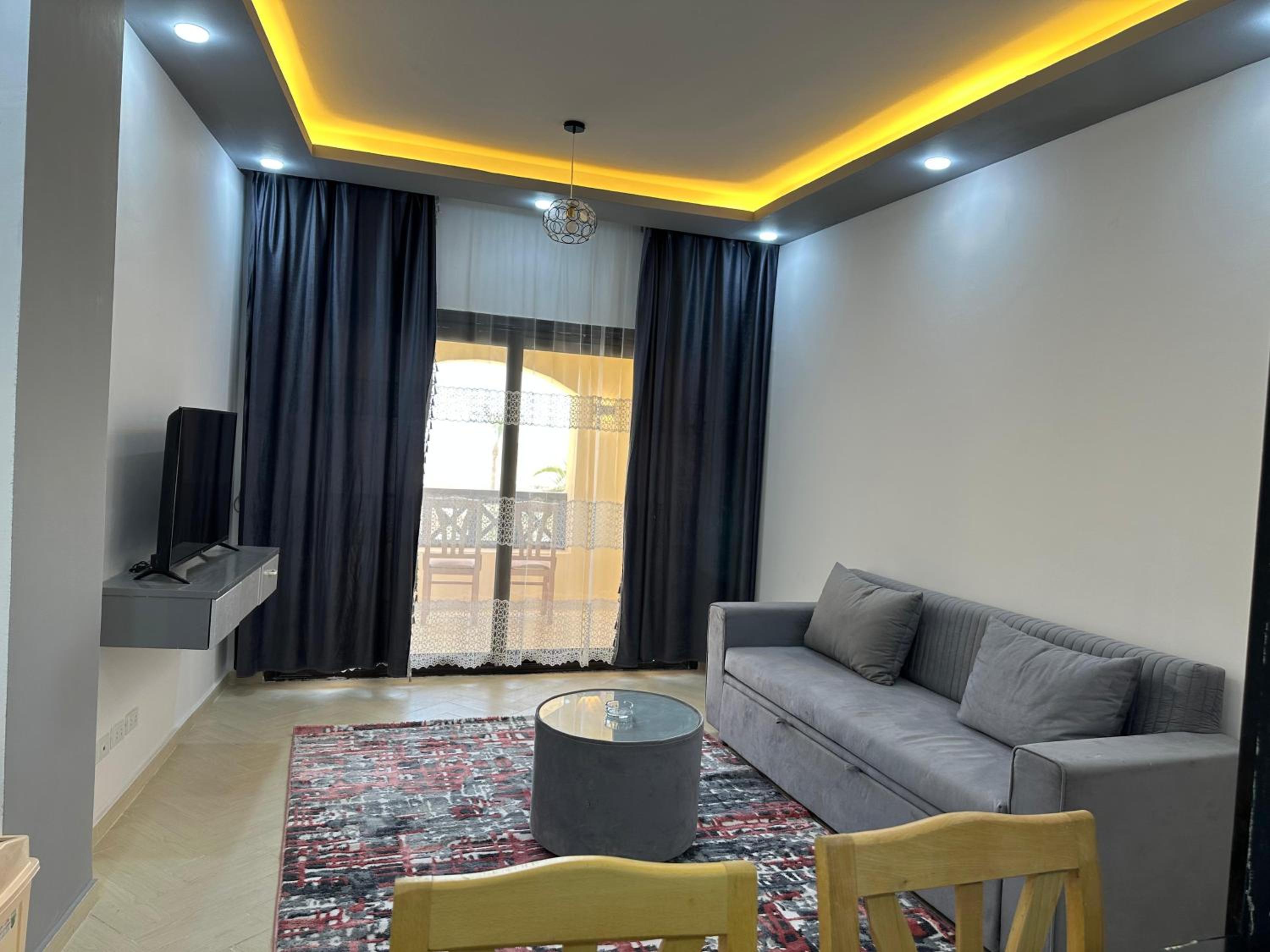 Al Saraya Sahl Hasheesh by Peaks