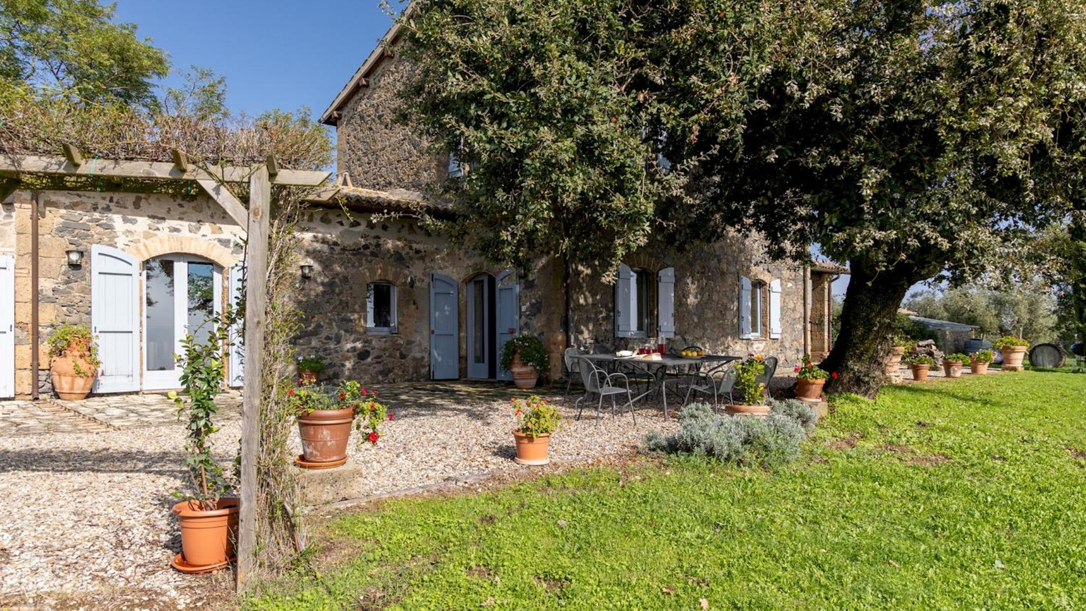 VILLA DEI ROSMARINI 8, Emma Villas view 4