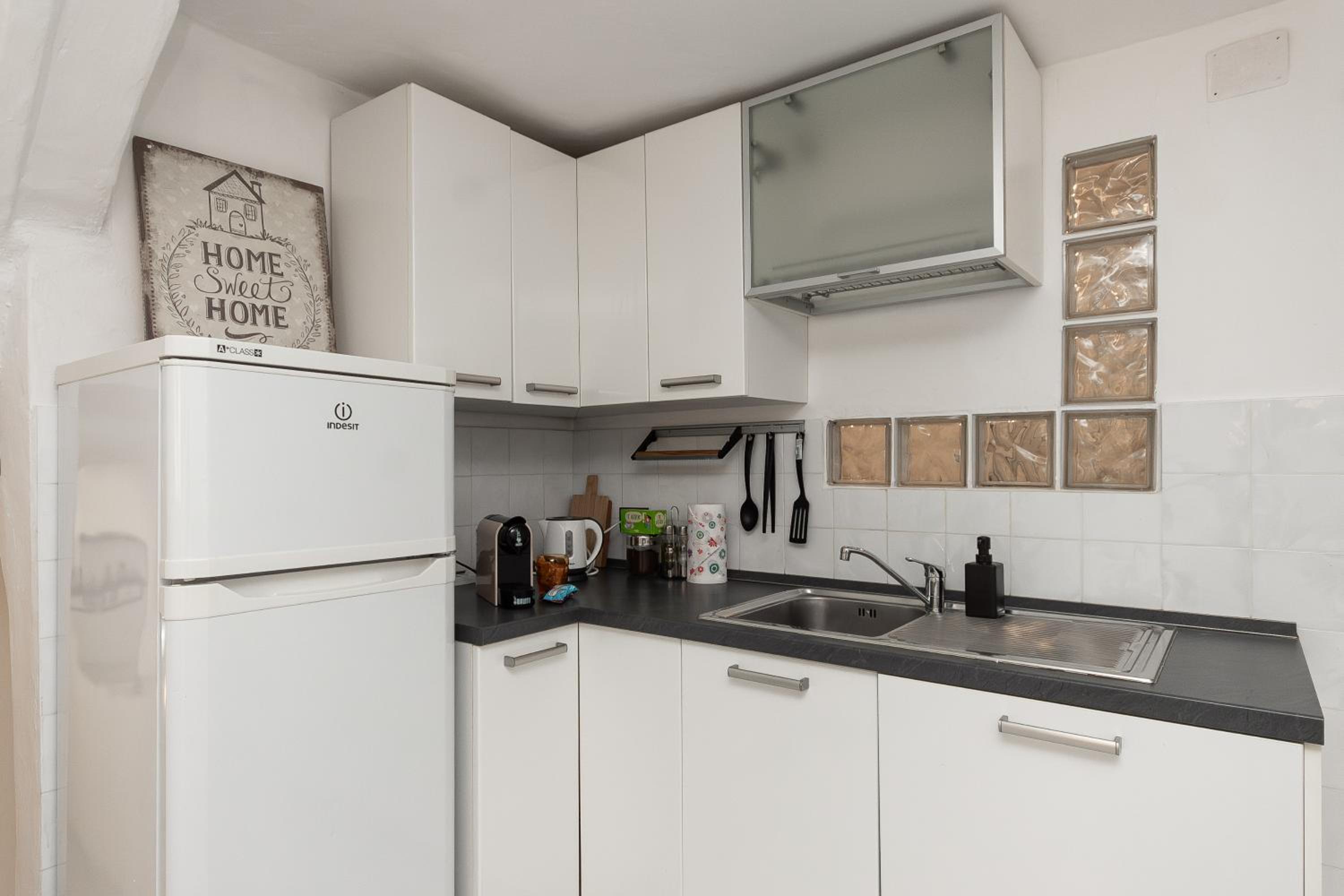 Rifugio storico a 50 passi dal Duomo, Bilocale photo 5