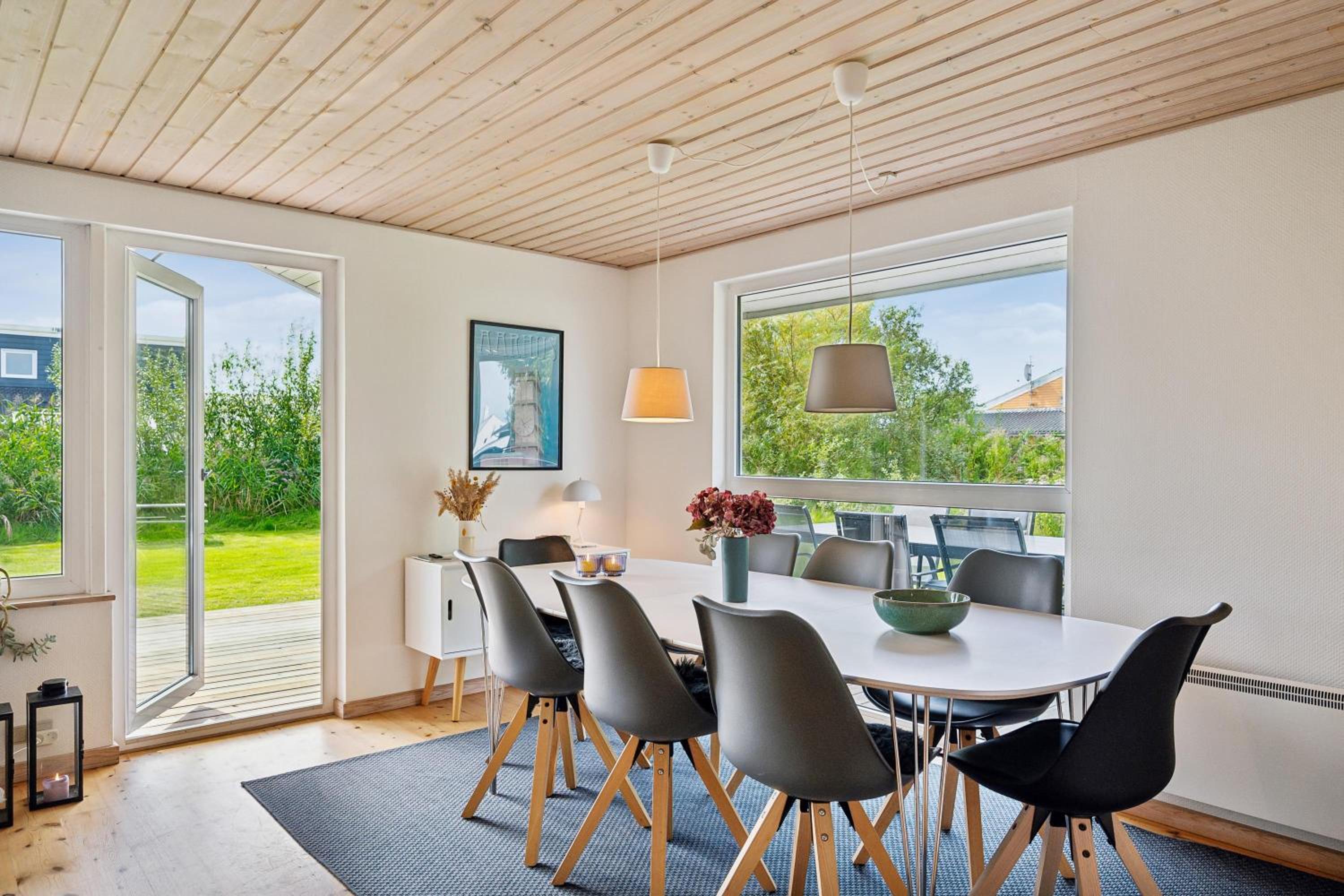 Beautiful 6-Person Holiday Home With Spa Near The Beach Perfect For Relaxation view 4