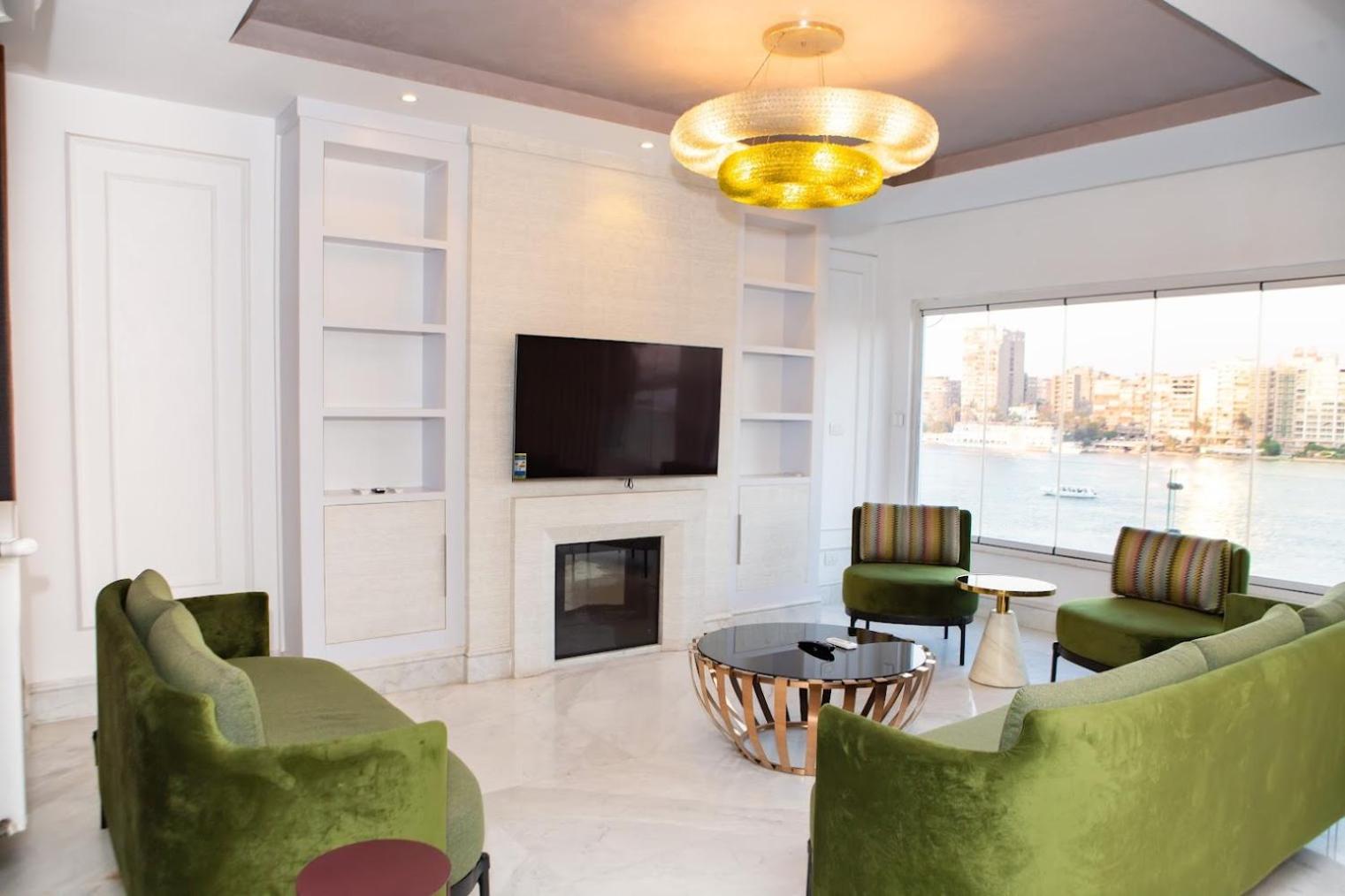 Luxurious 3BR Apartment with Stunning Nile Views