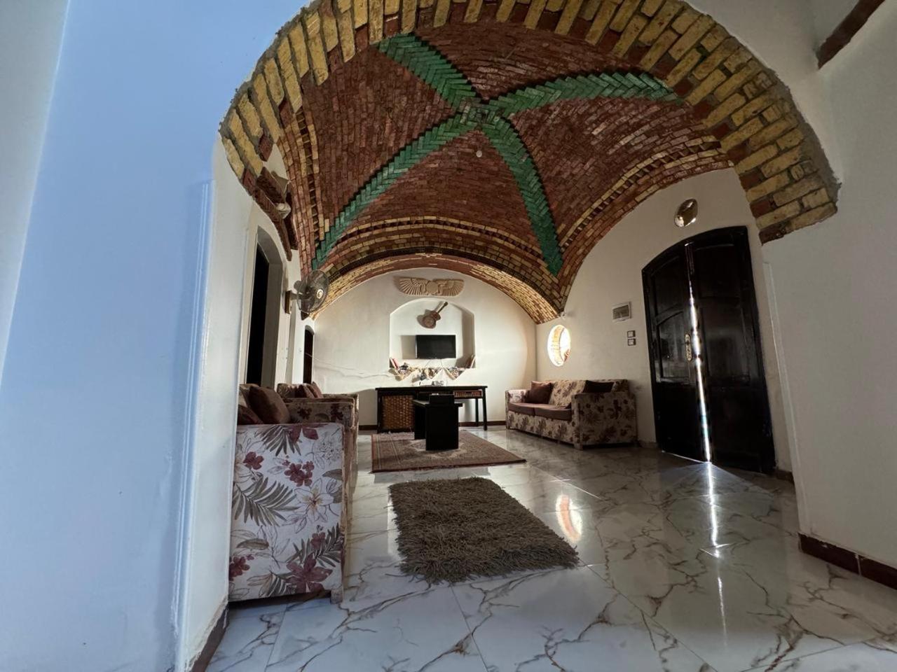 private home lucky seven