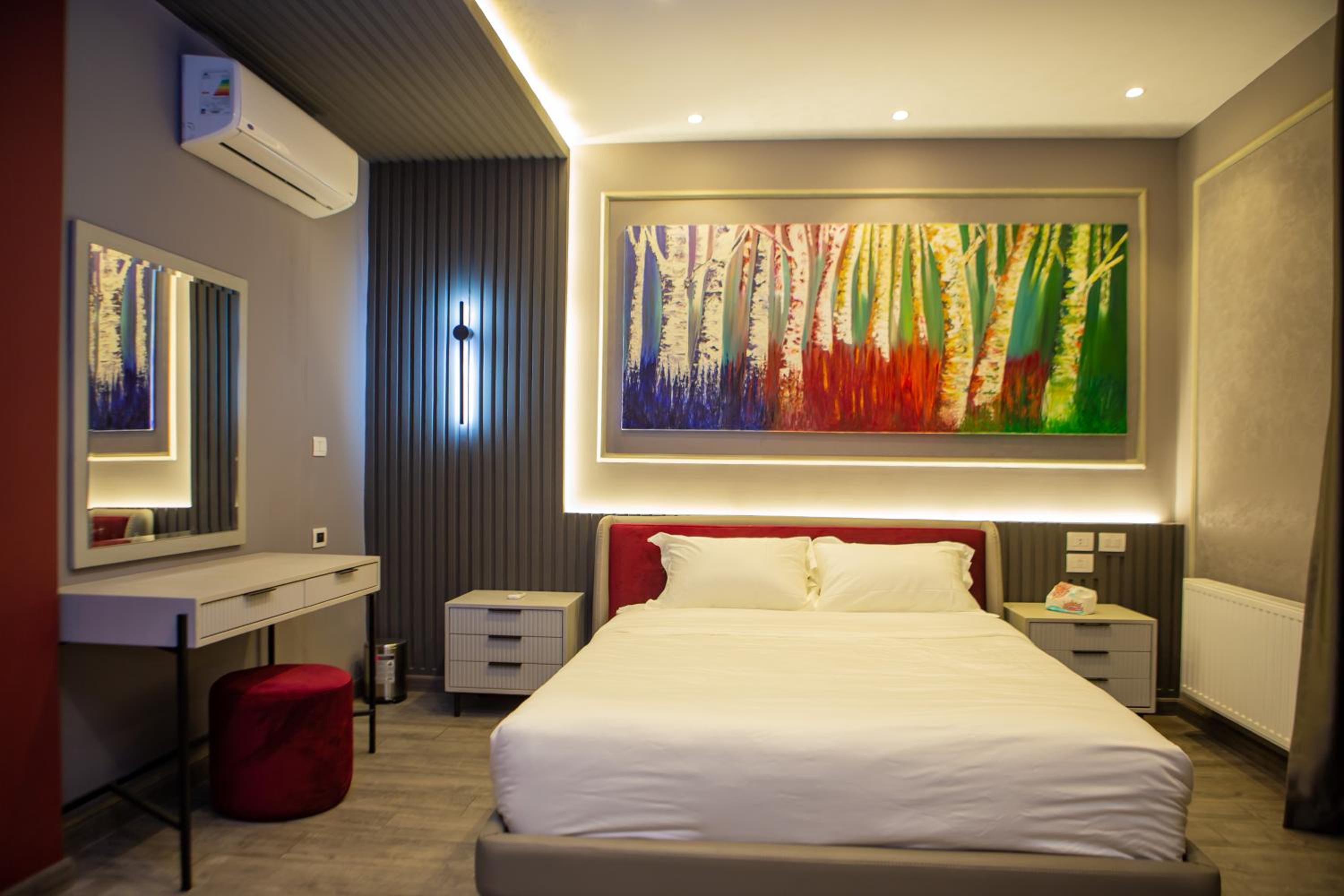 Luxurious 3BR Apartment with Stunning Nile Views