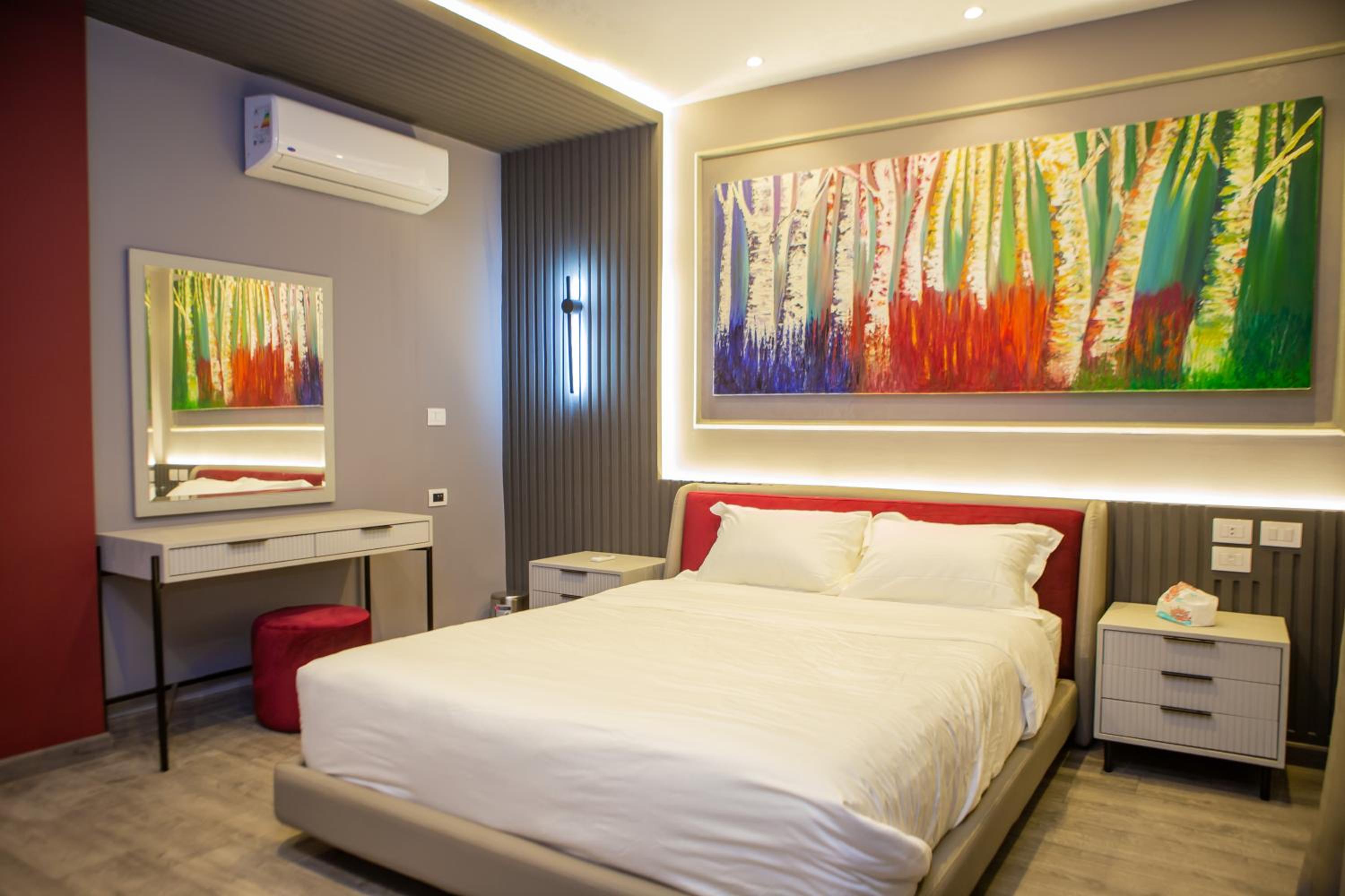 Luxurious 3BR Apartment with Stunning Nile Views