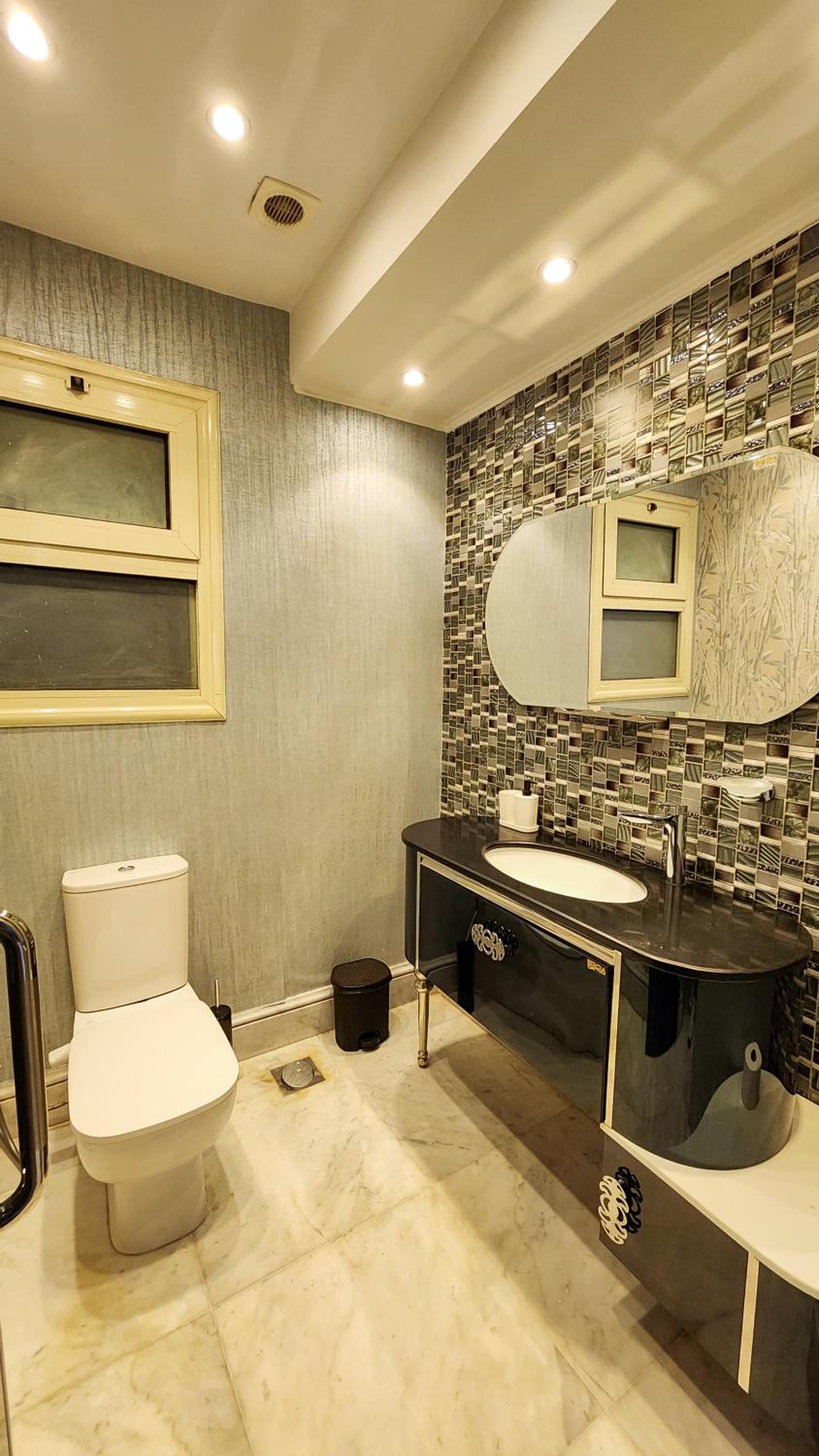 Luxurious 3BR Apartment with Stunning Nile Views