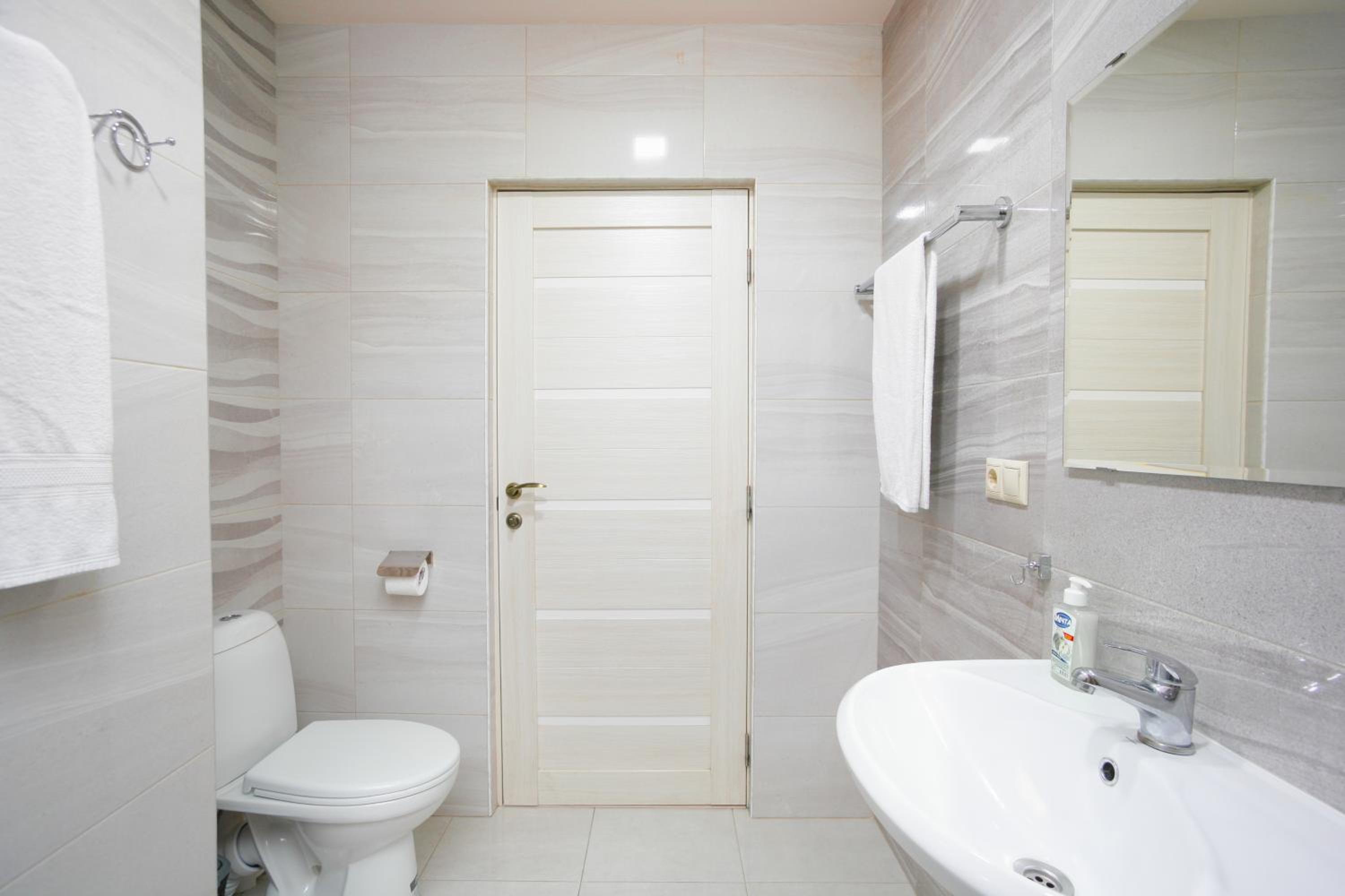 Great view, 2 Bedroom near Opera