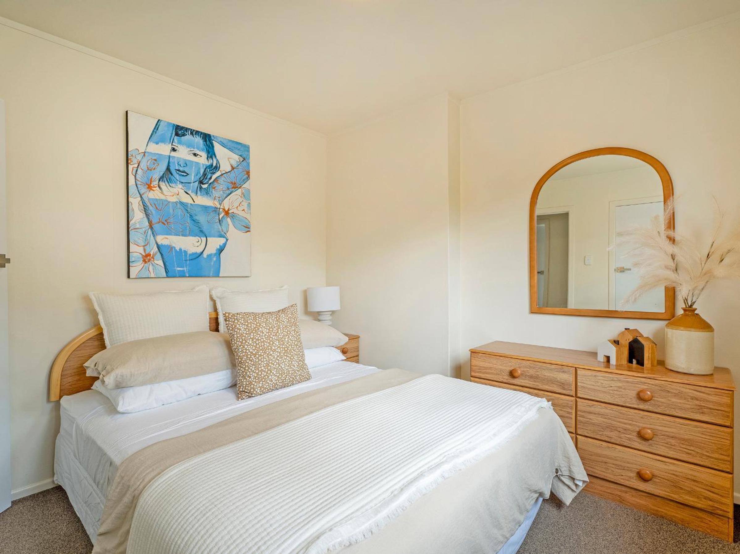 Sans Souchi - Whangamata Holiday Home view 4