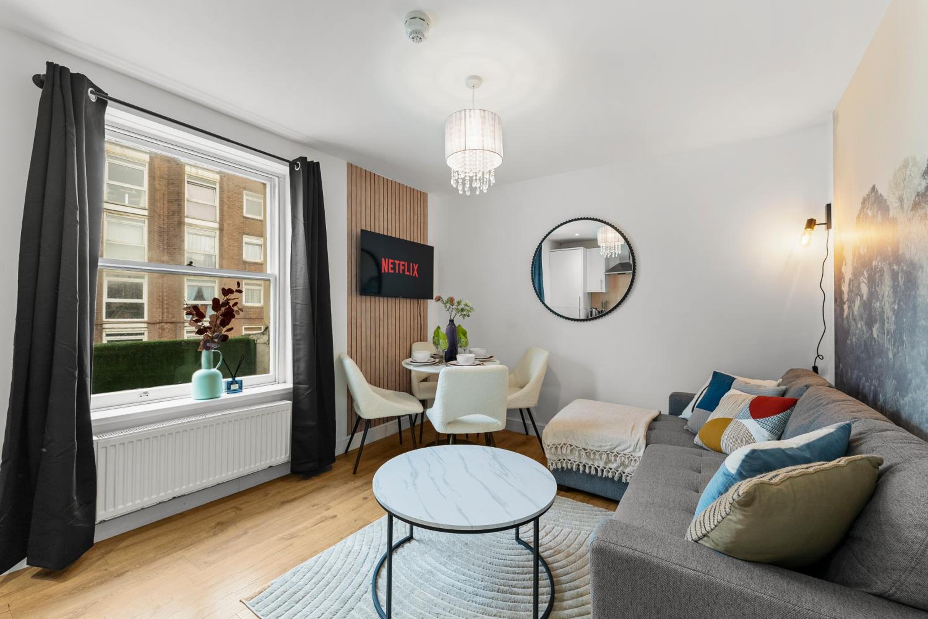 Stylish 3 bed Flat in Brighton - Sleeps 8