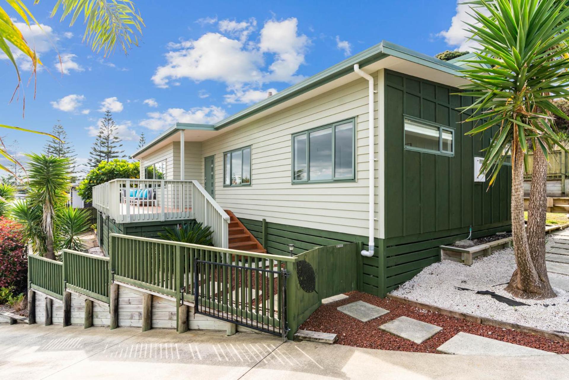 High Tide - Mangawhai Heads Holiday Home view 5