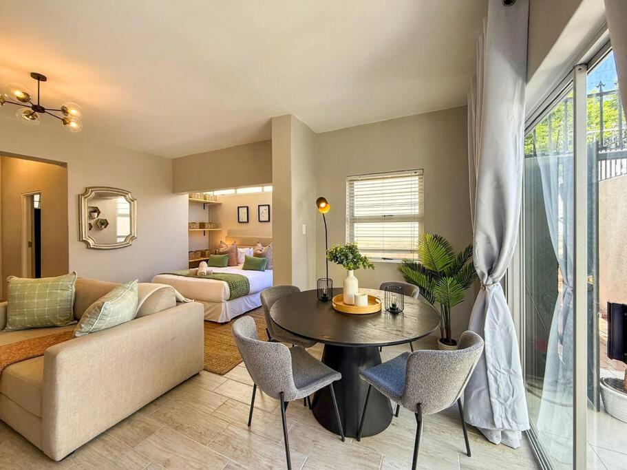 Greenpoint Apartment Cape Town view 5