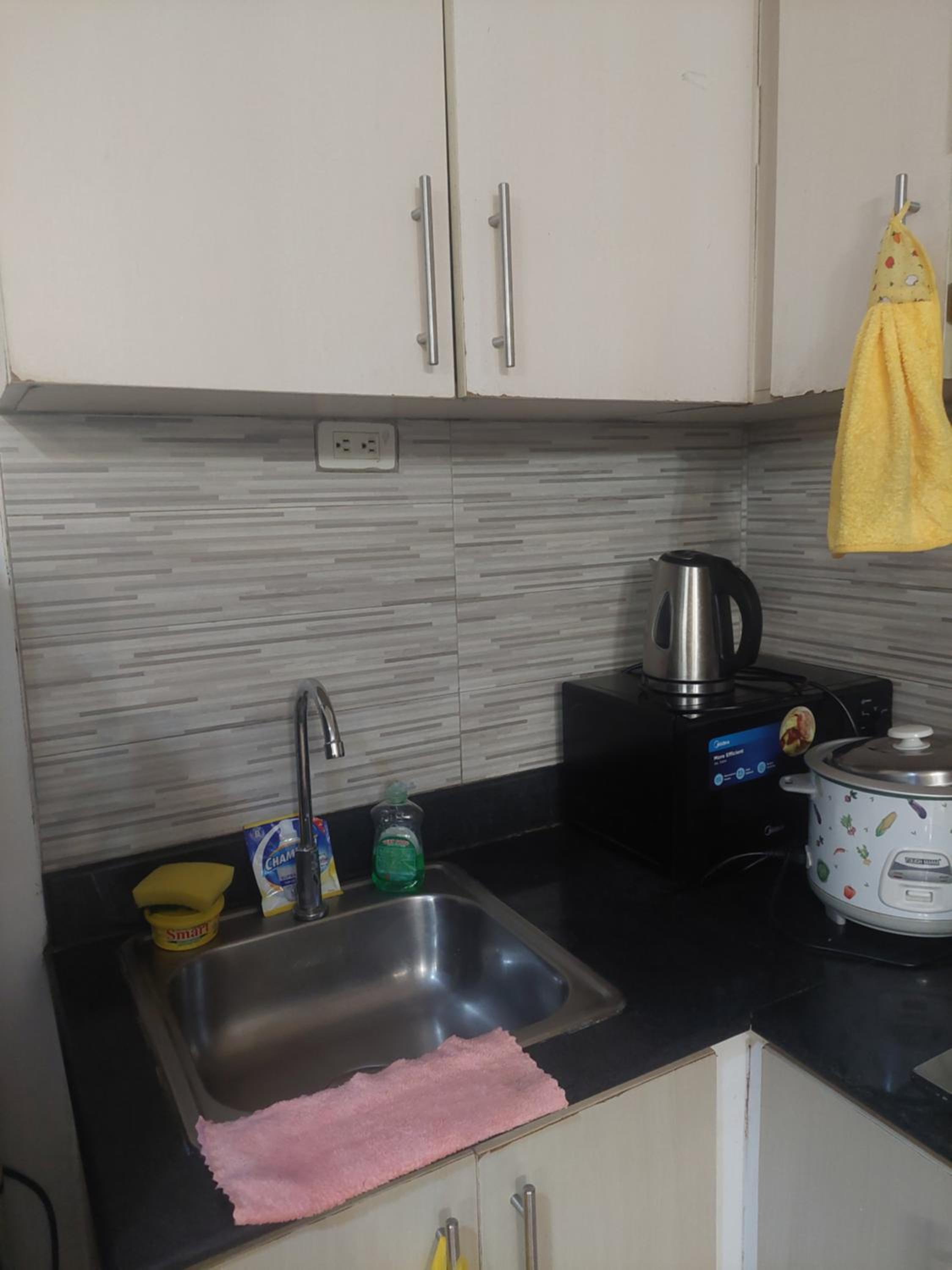 2BR SEA RESIDENCES By ELSIE D view 2