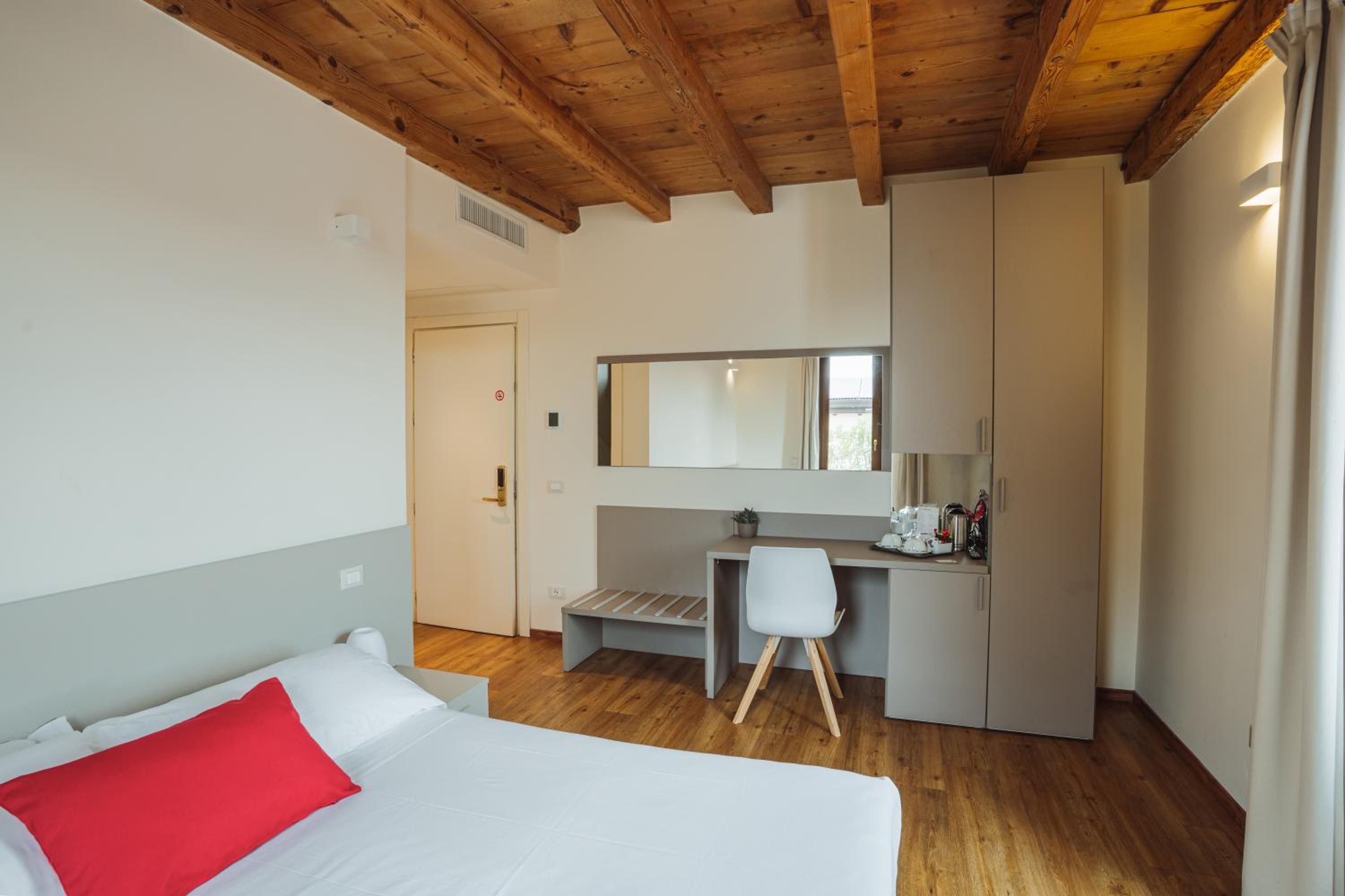 Garda Relais