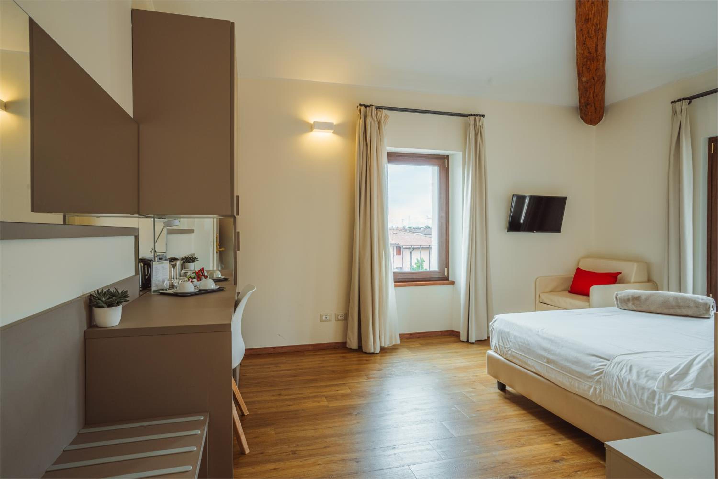 Garda Relais