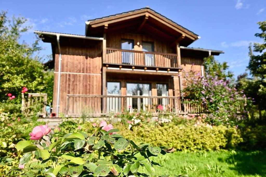 Chalet Attersee - ganzes Ferienhaus, Seeblick, Kamin, Sauna