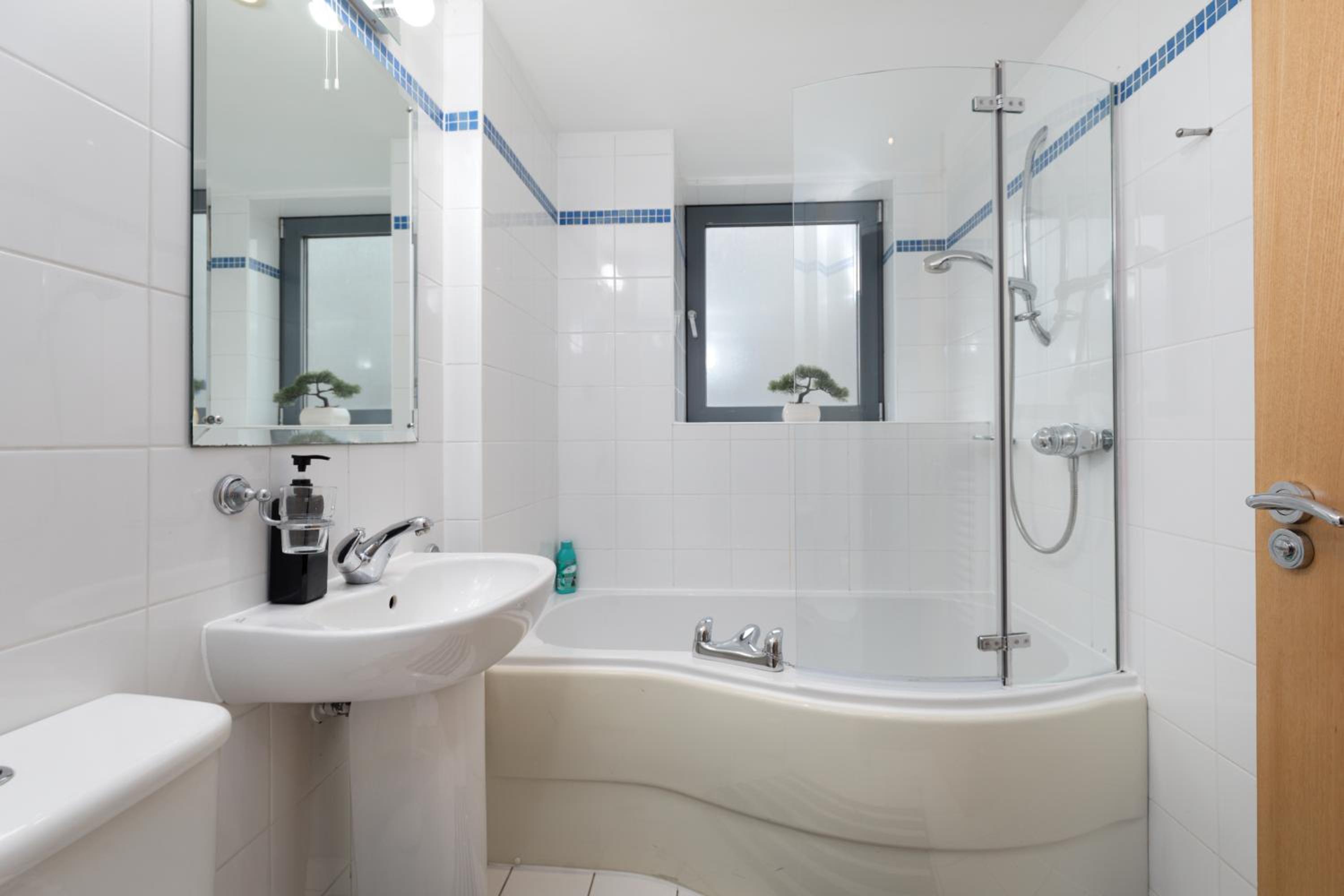 Scandi Abode in Central Leeds view 4