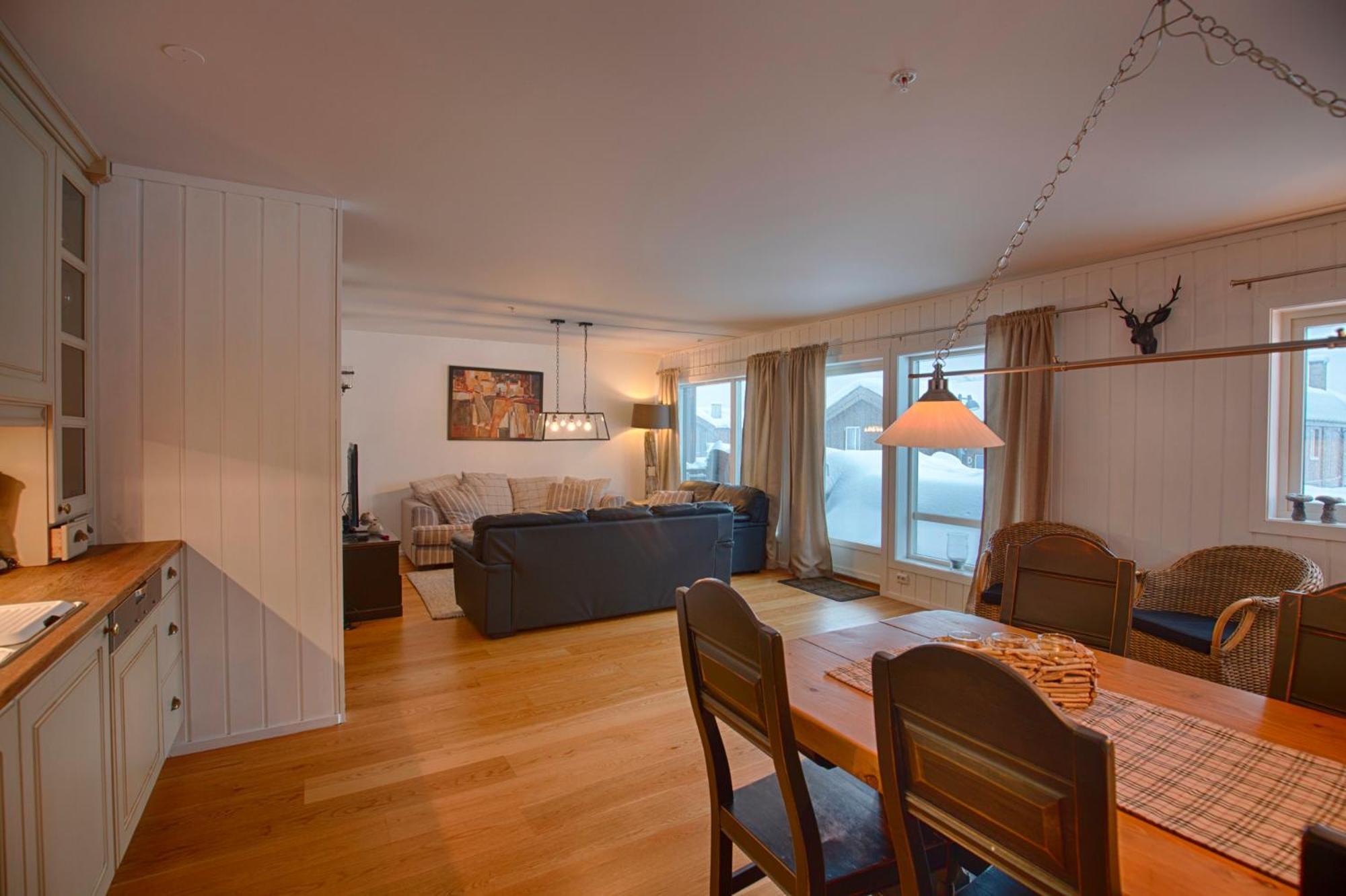 Ideal Getaway Only Steps From Ski Trails view 3