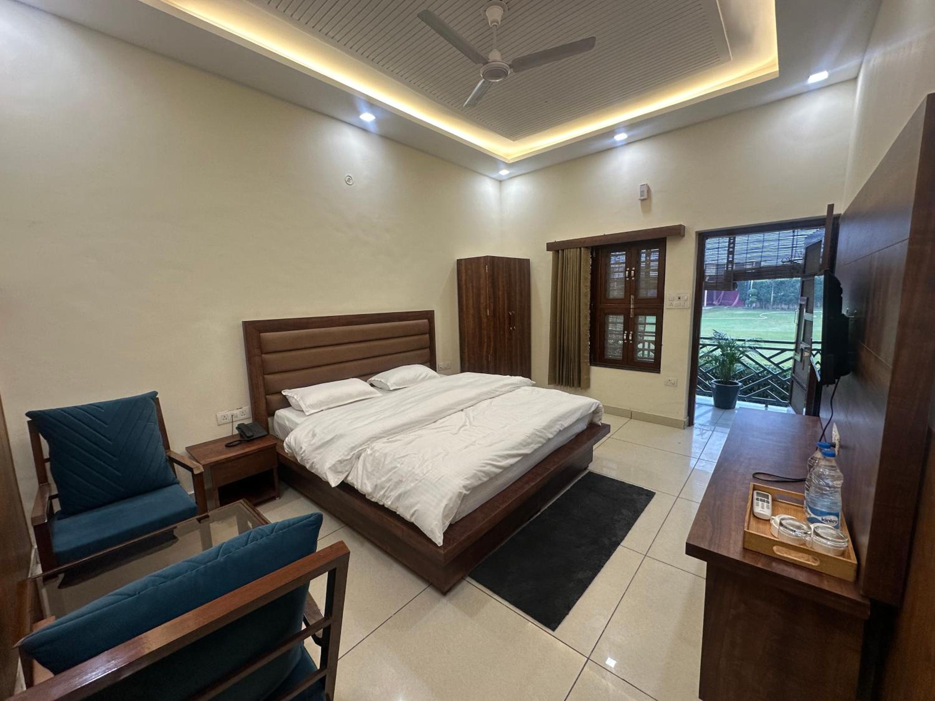 SS Farms Hotel & Resort