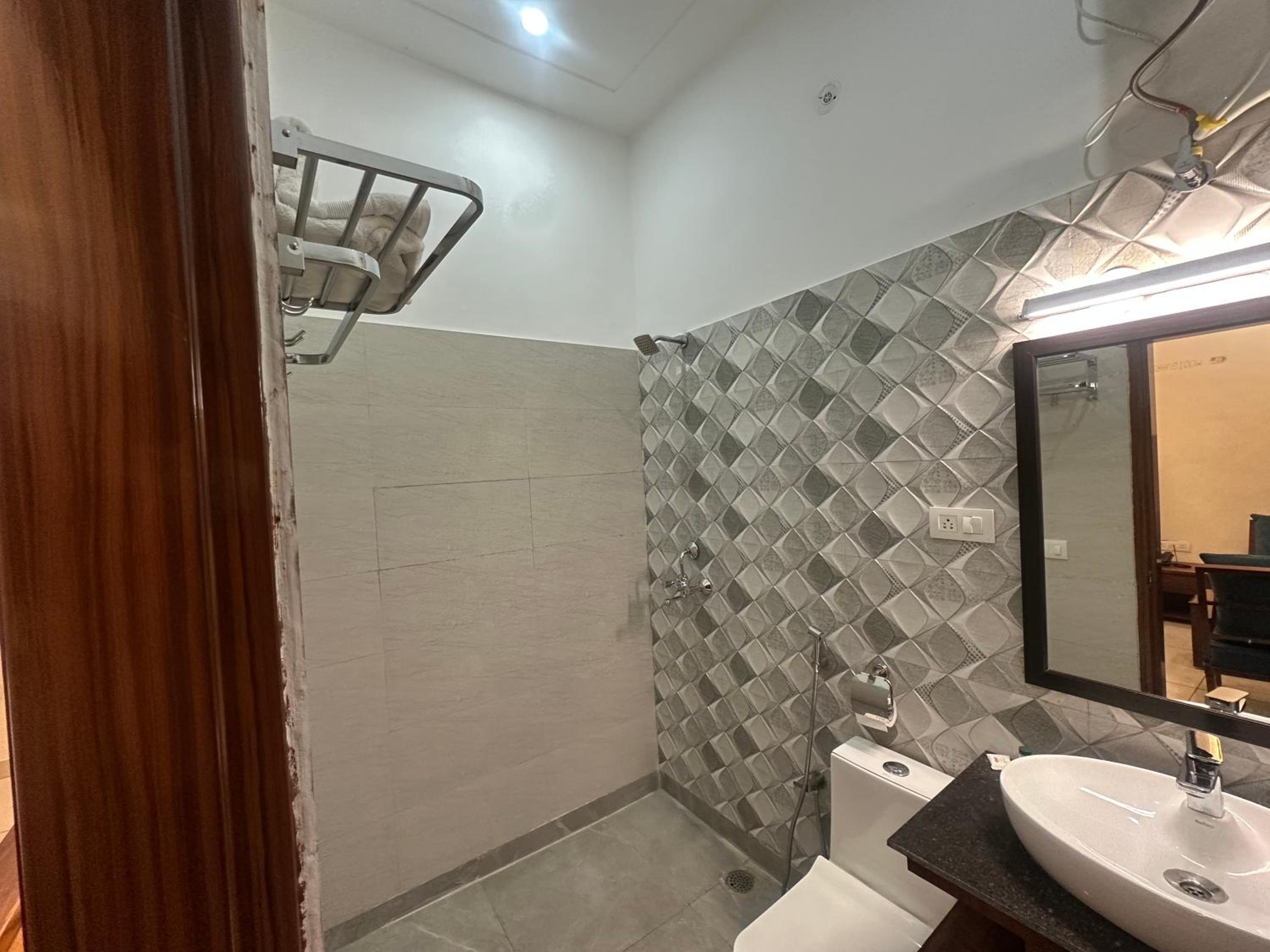 SS Farms Hotel & Resort