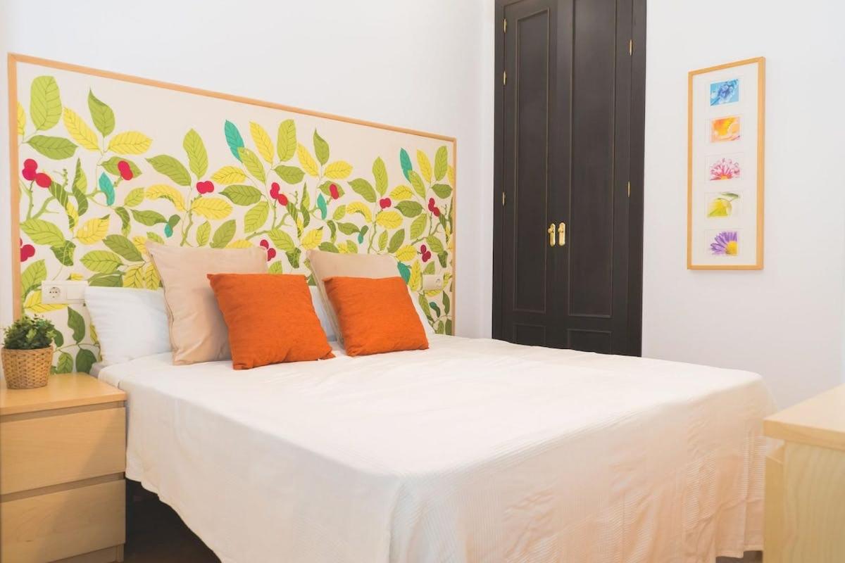 Céntrico Apartamento en Calle Carreteria - Malaga