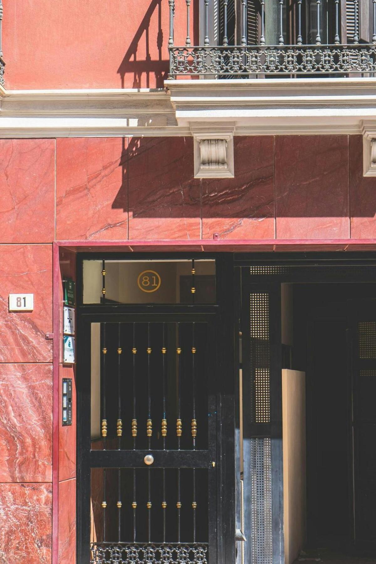 Céntrico Apartamento en Calle Carreteria - Malaga