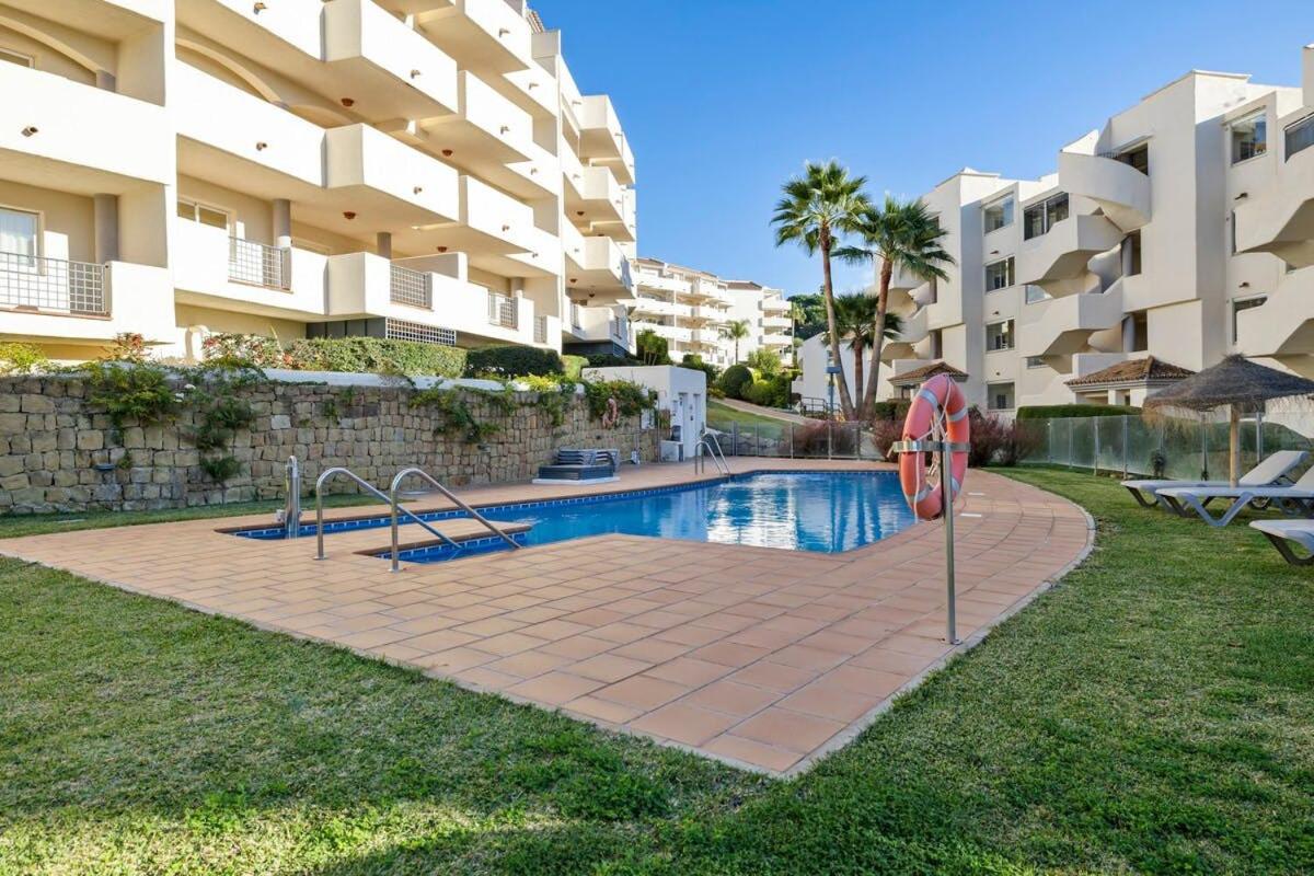 Luminoso apartamento en Elviria