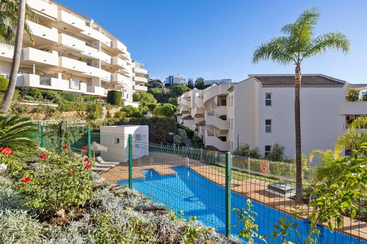Luminoso apartamento en Elviria