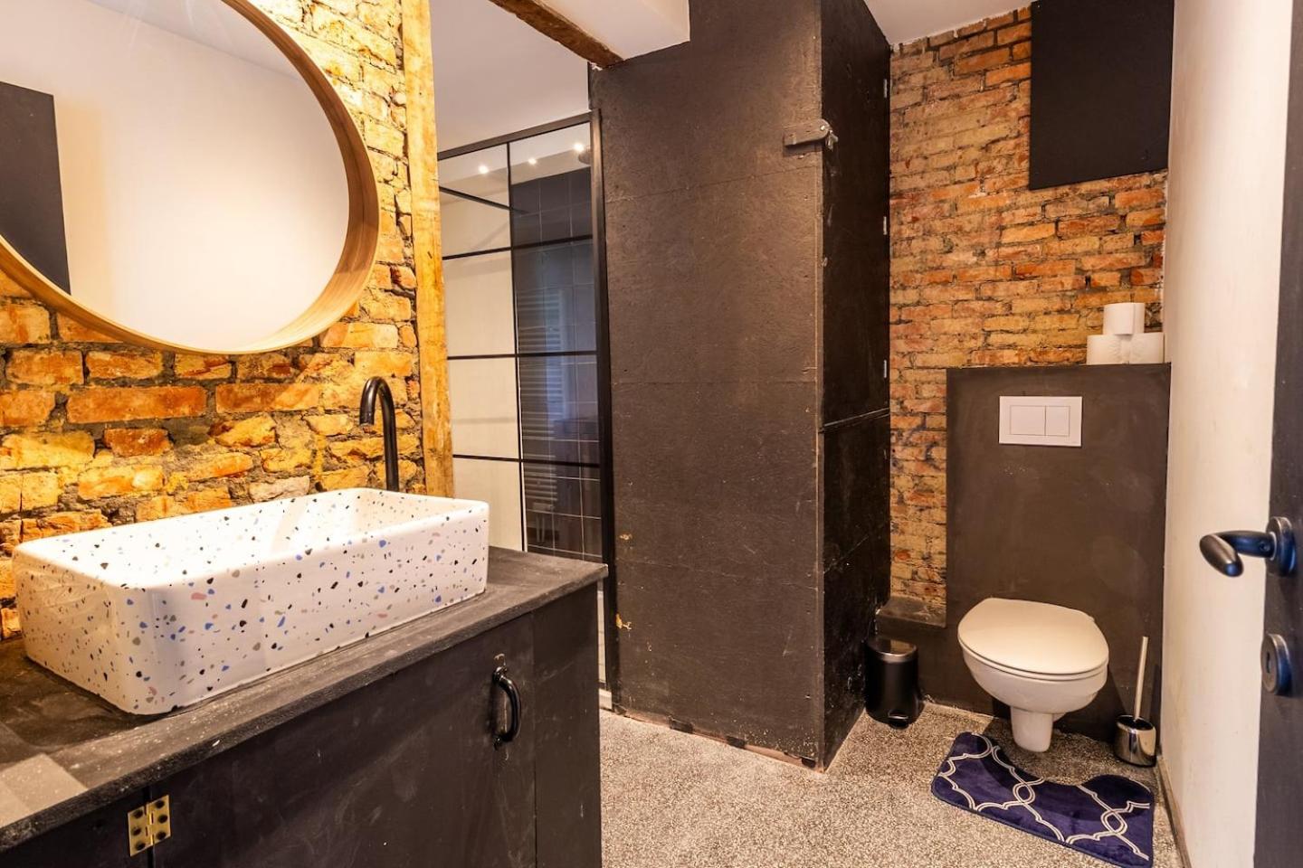 Zooside Suites