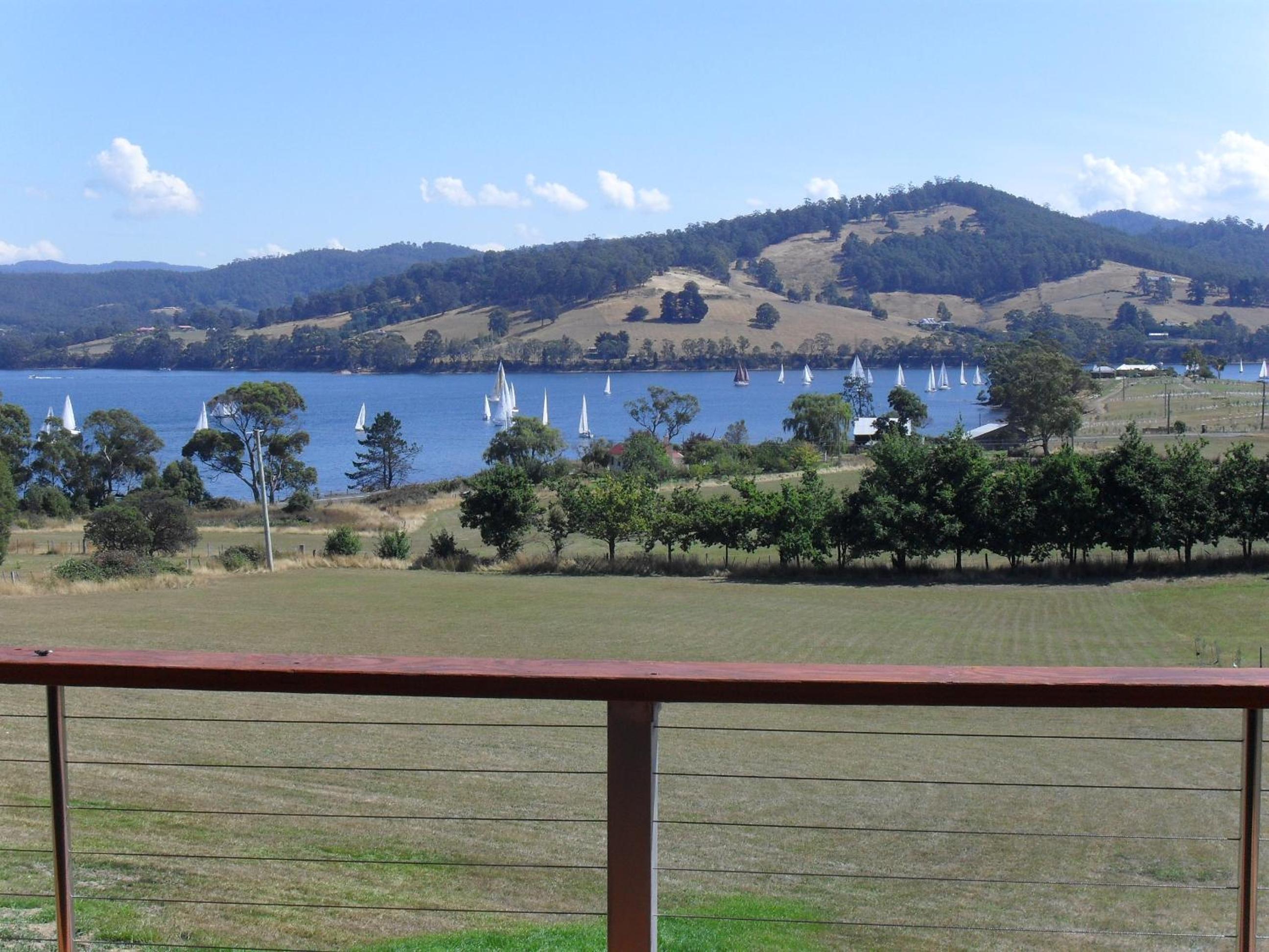 Moon River Retreat - Image 2