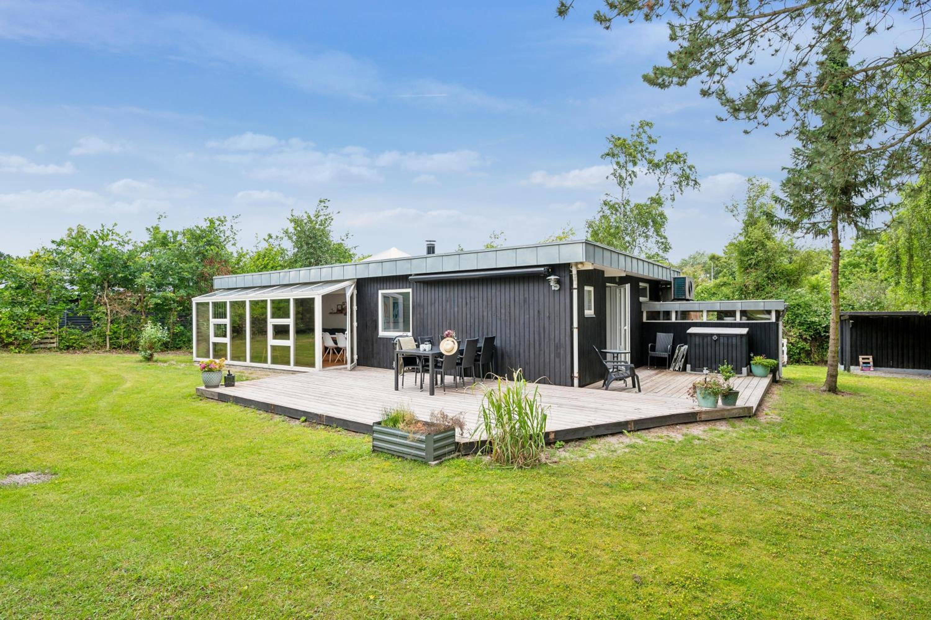 Awesome Home In Knebel With 2 Bedrooms And Internet