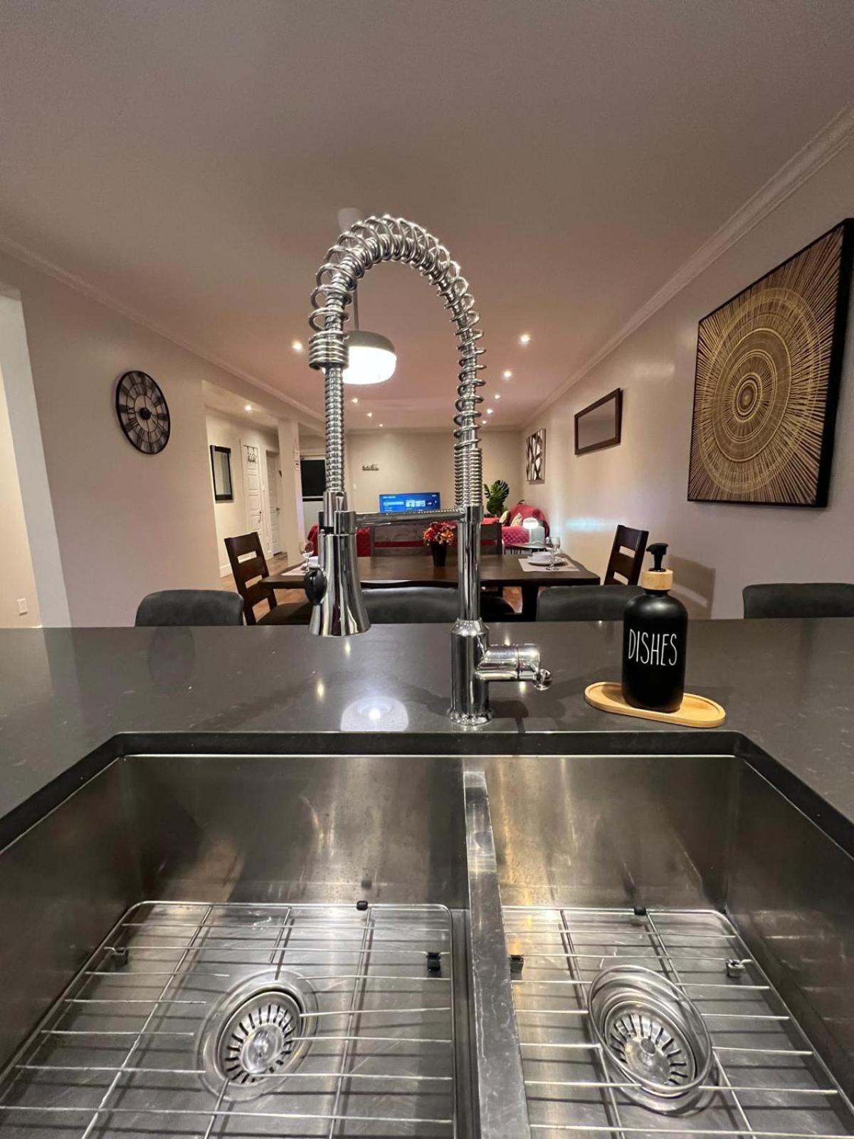 Amazing 3-Bedrooms in Rosemont - Montreal