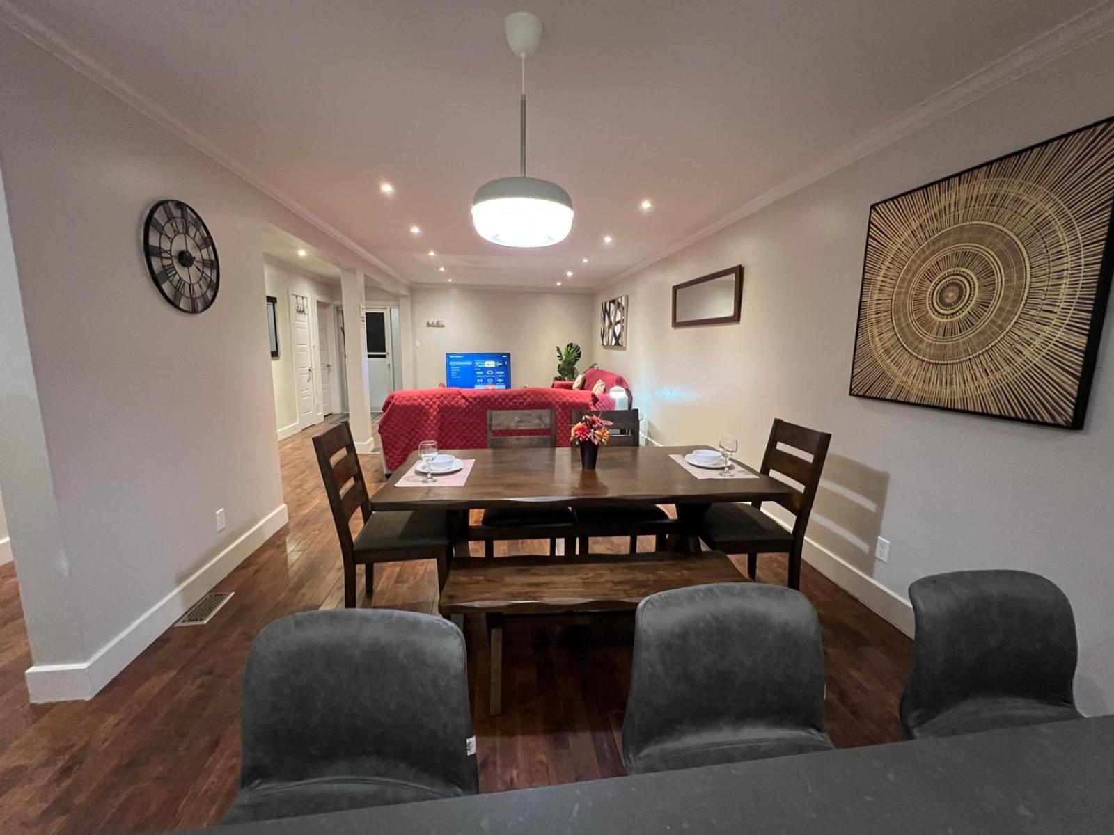 Amazing 3-Bedrooms in Rosemont - Montreal