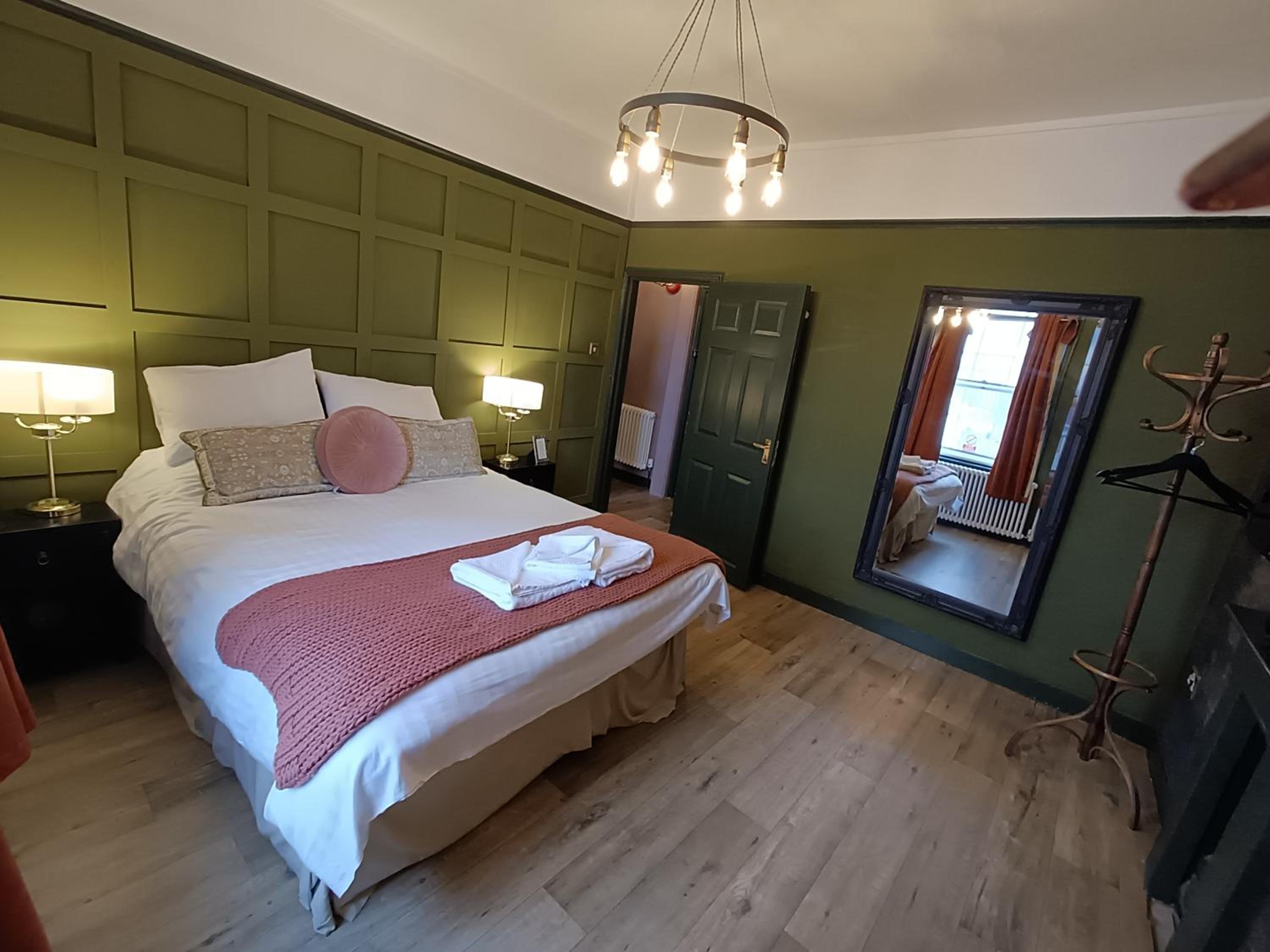 Rooms on The Prom