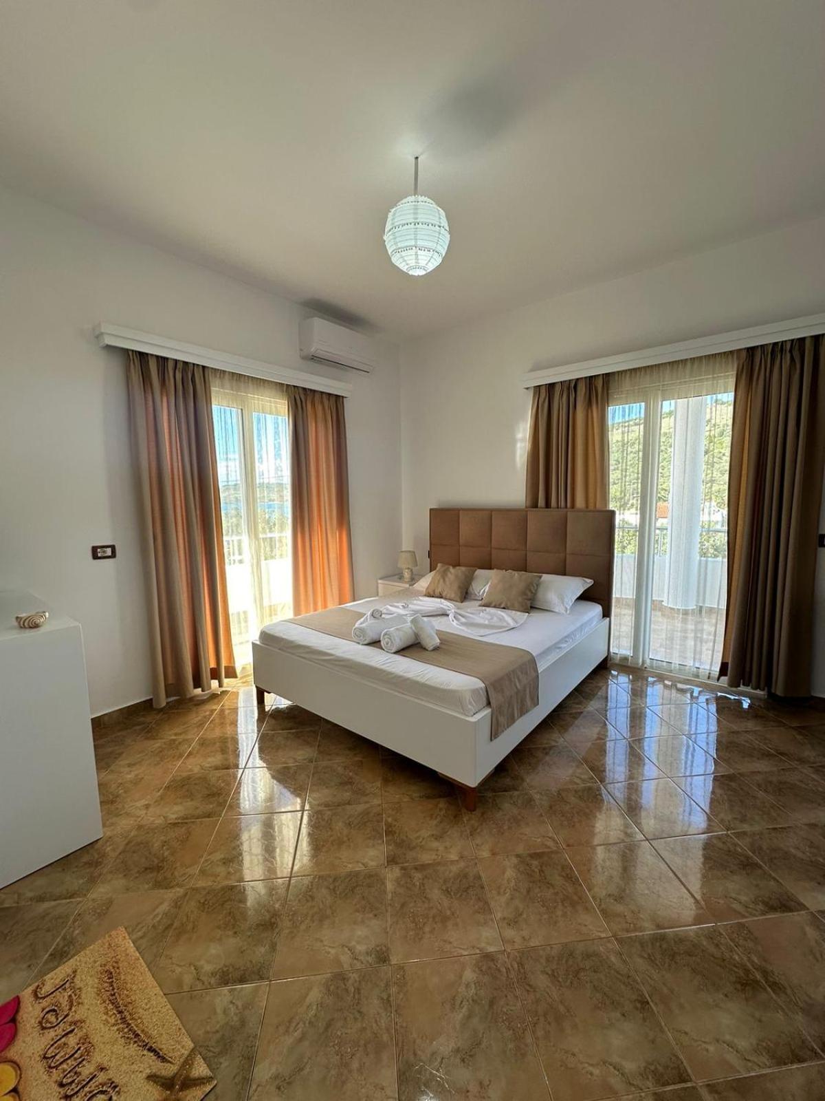 Seli's Vila Ksamil