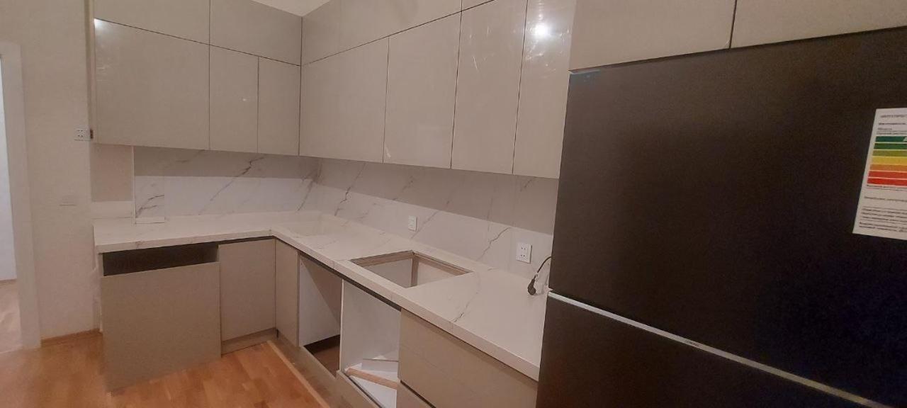 Modern 1-Bedroom Apartment