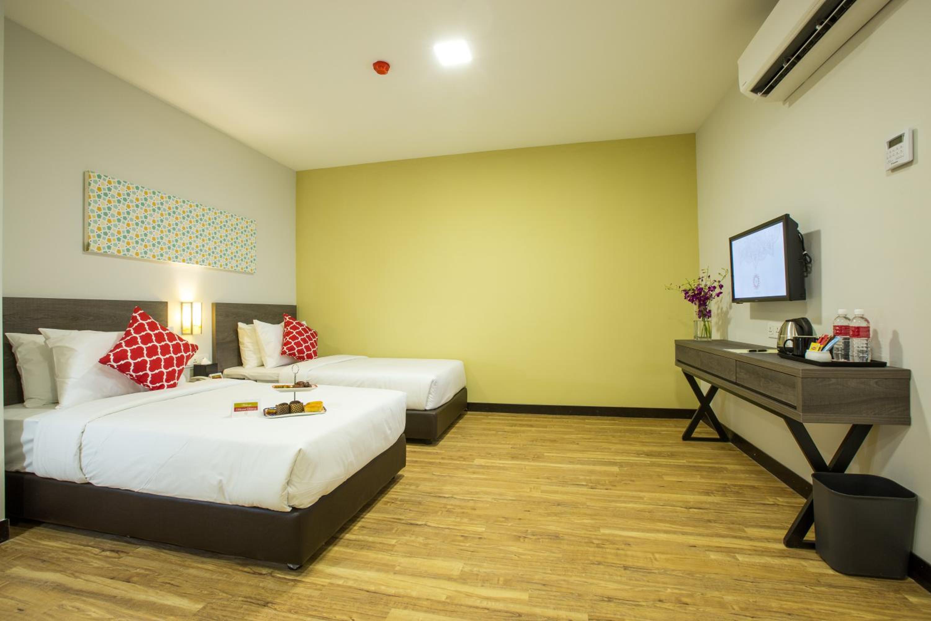 Humaira Hotel
