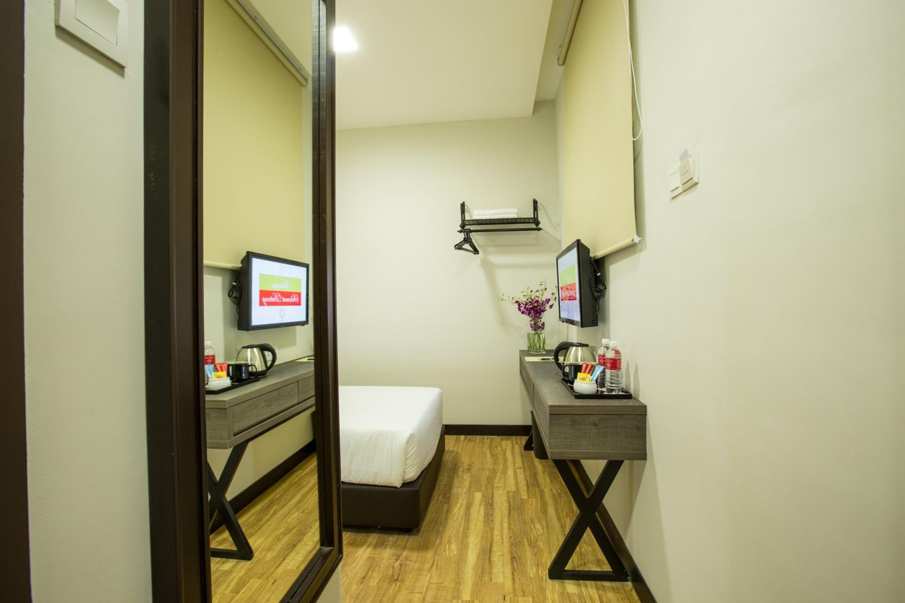 Humaira Hotel