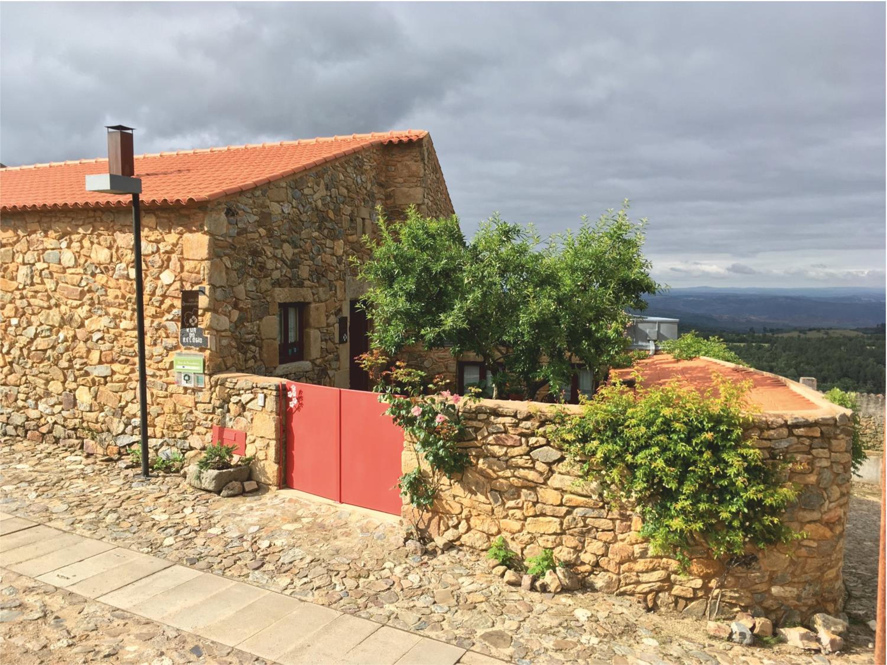 Hotel Casa da Amendoeira - Image 1