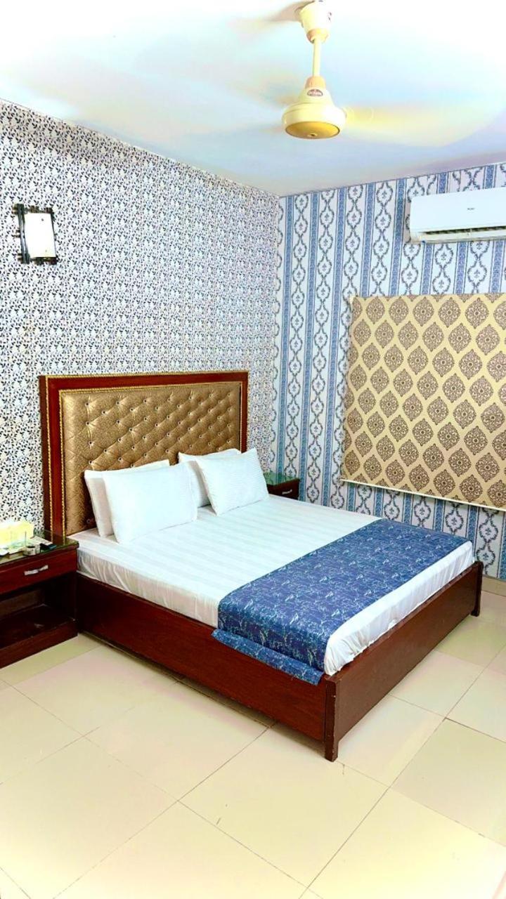 Capry Guest House Near Agha Khan