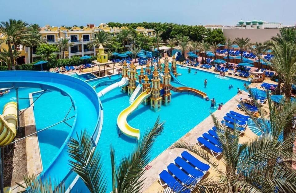 hotel mirage aqua park