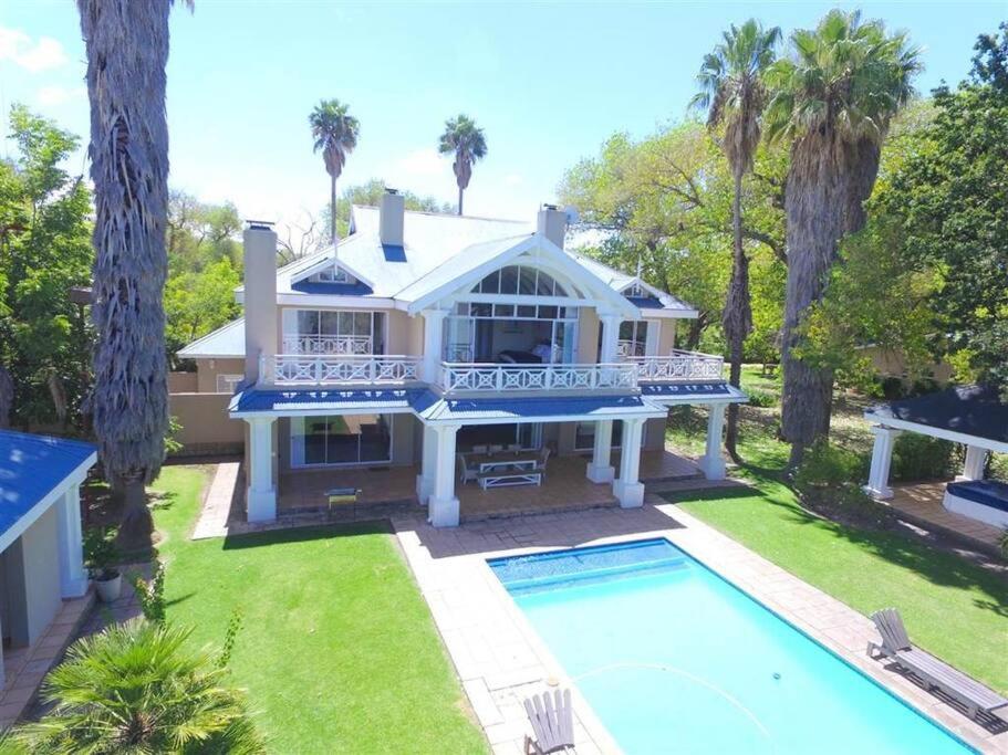 Mauritian Villa on the Vaal River Willows Way