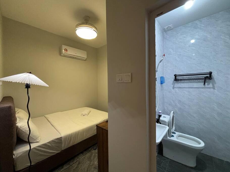 R7 Hotel-style Room With Bathroom #1min Walk to Ksl City Mall