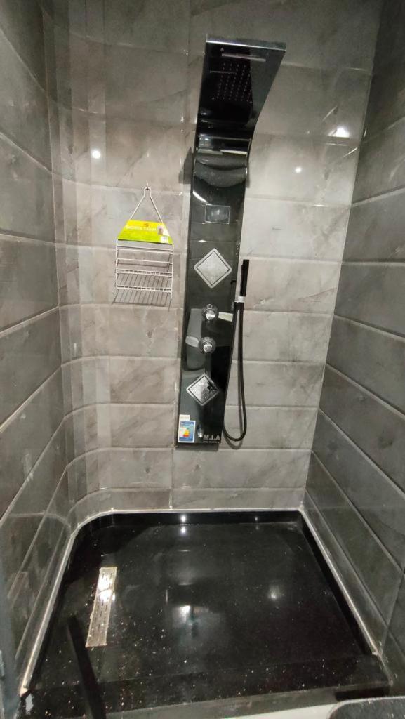 Amazing Apartment In Mohandseen Families Only