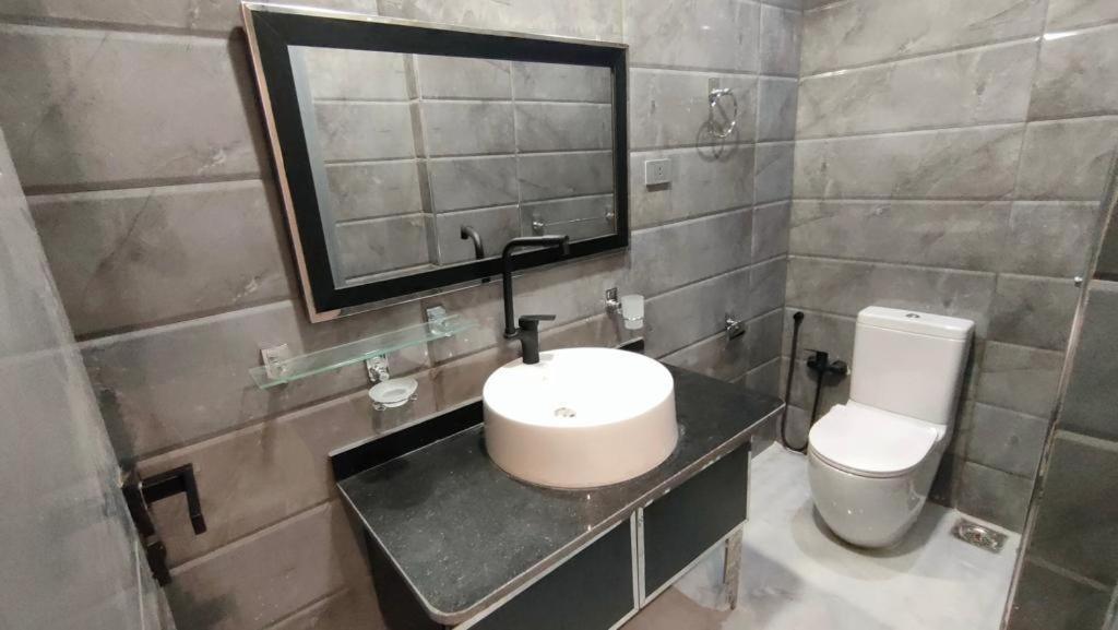 Amazing Apartment In Mohandseen Families Only