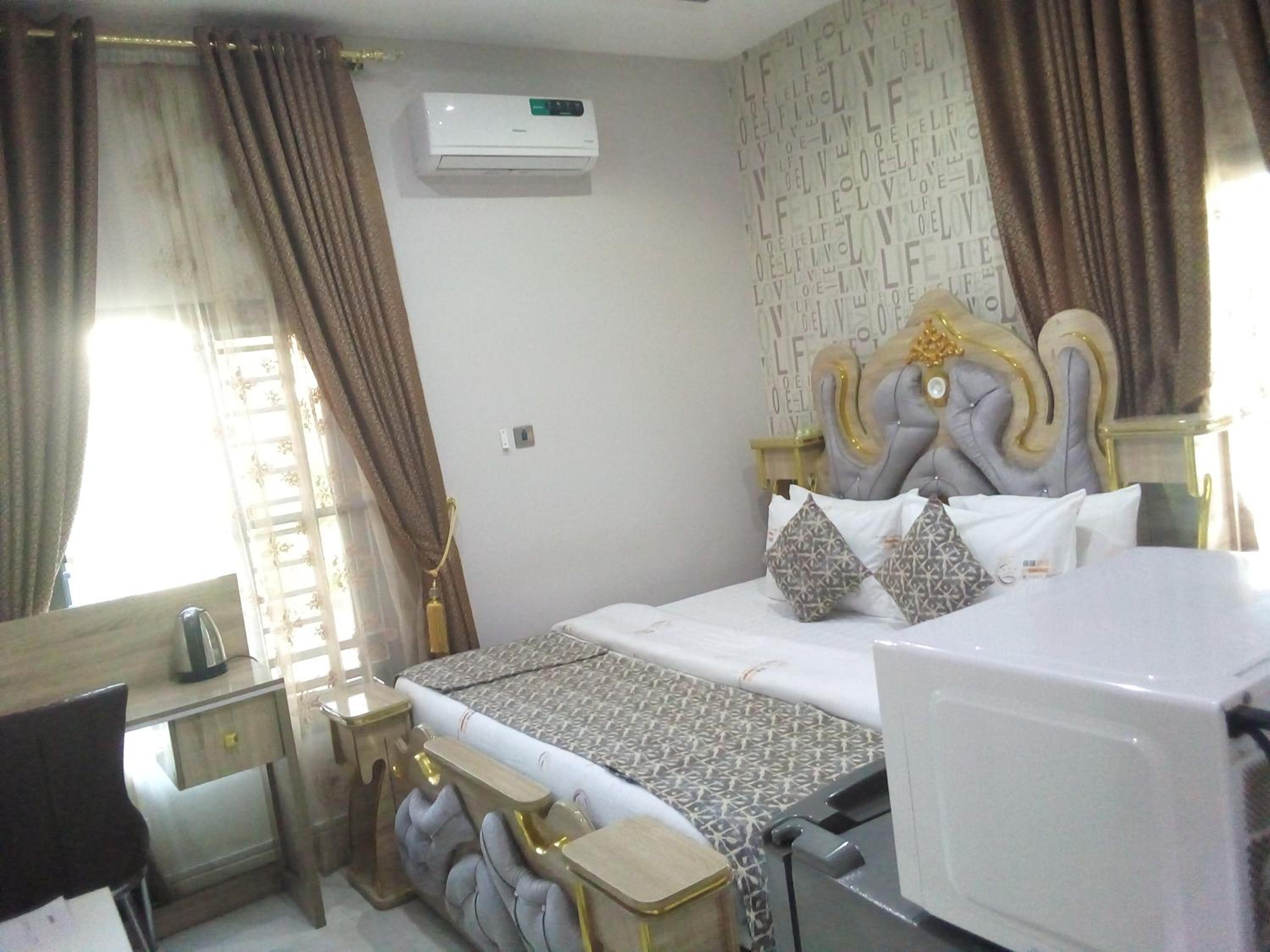 Bly And Schol Homes Limited view 3
