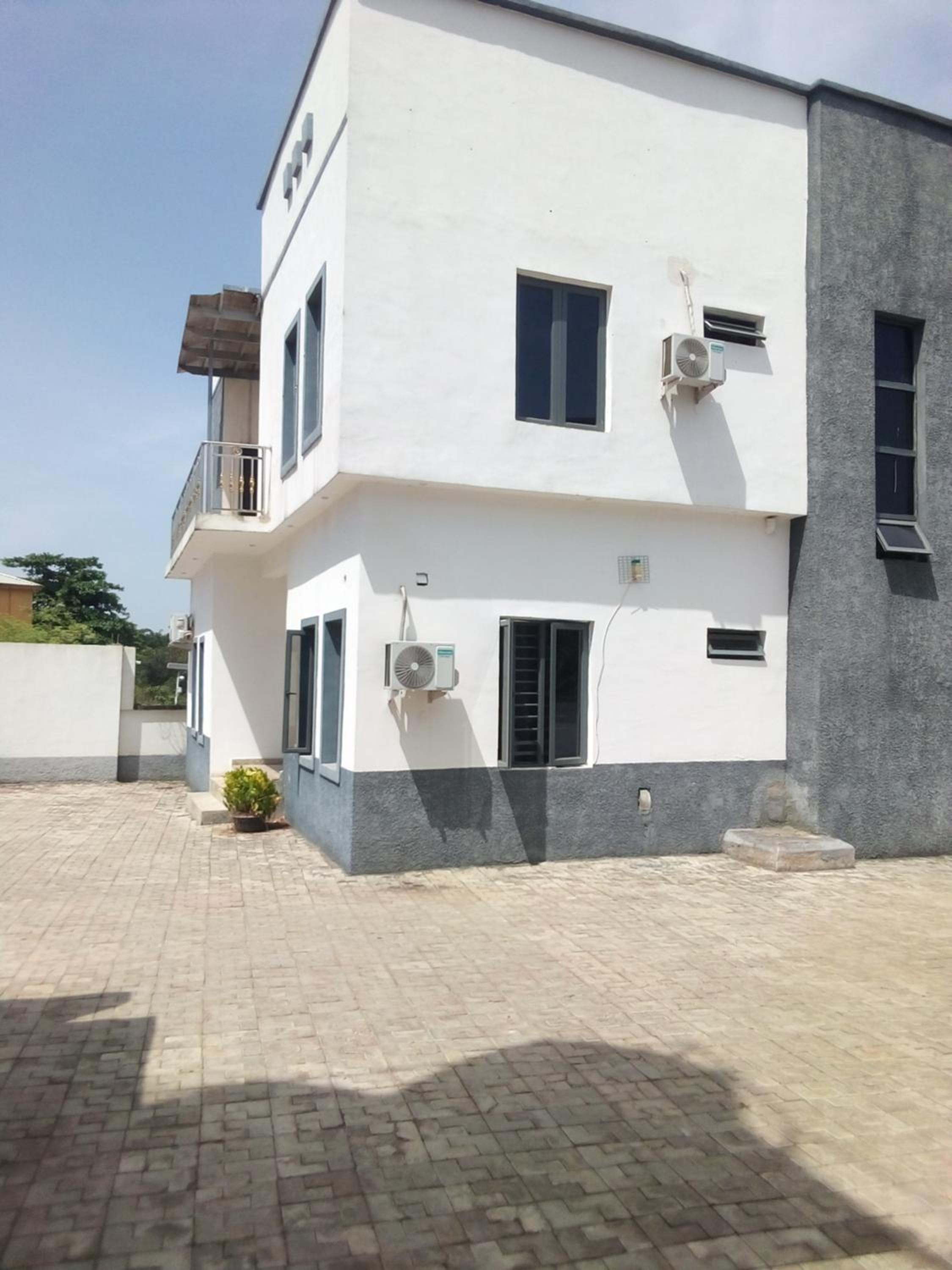 Bly And Schol Homes Limited view 4